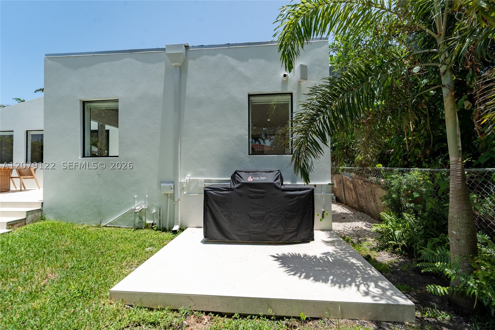 8926 Emerson Ave Surfside, FL 33154