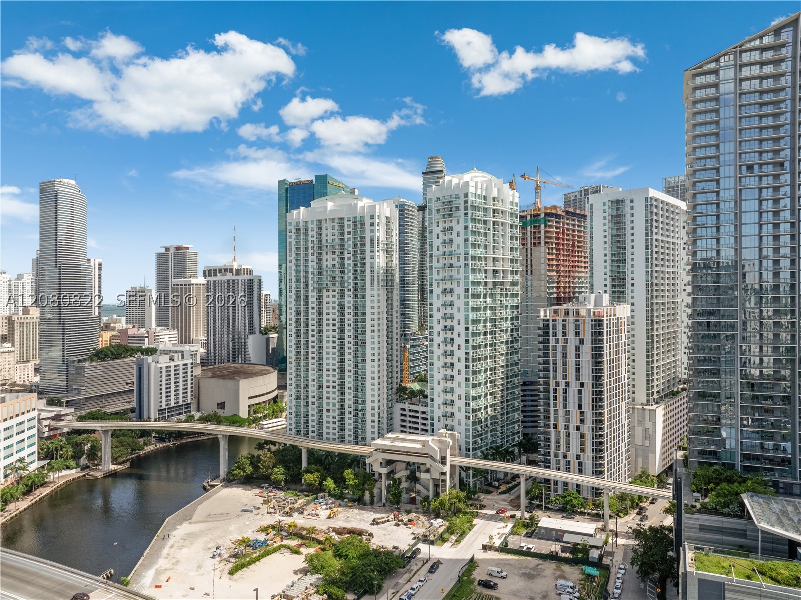 image Brickell on the River South12