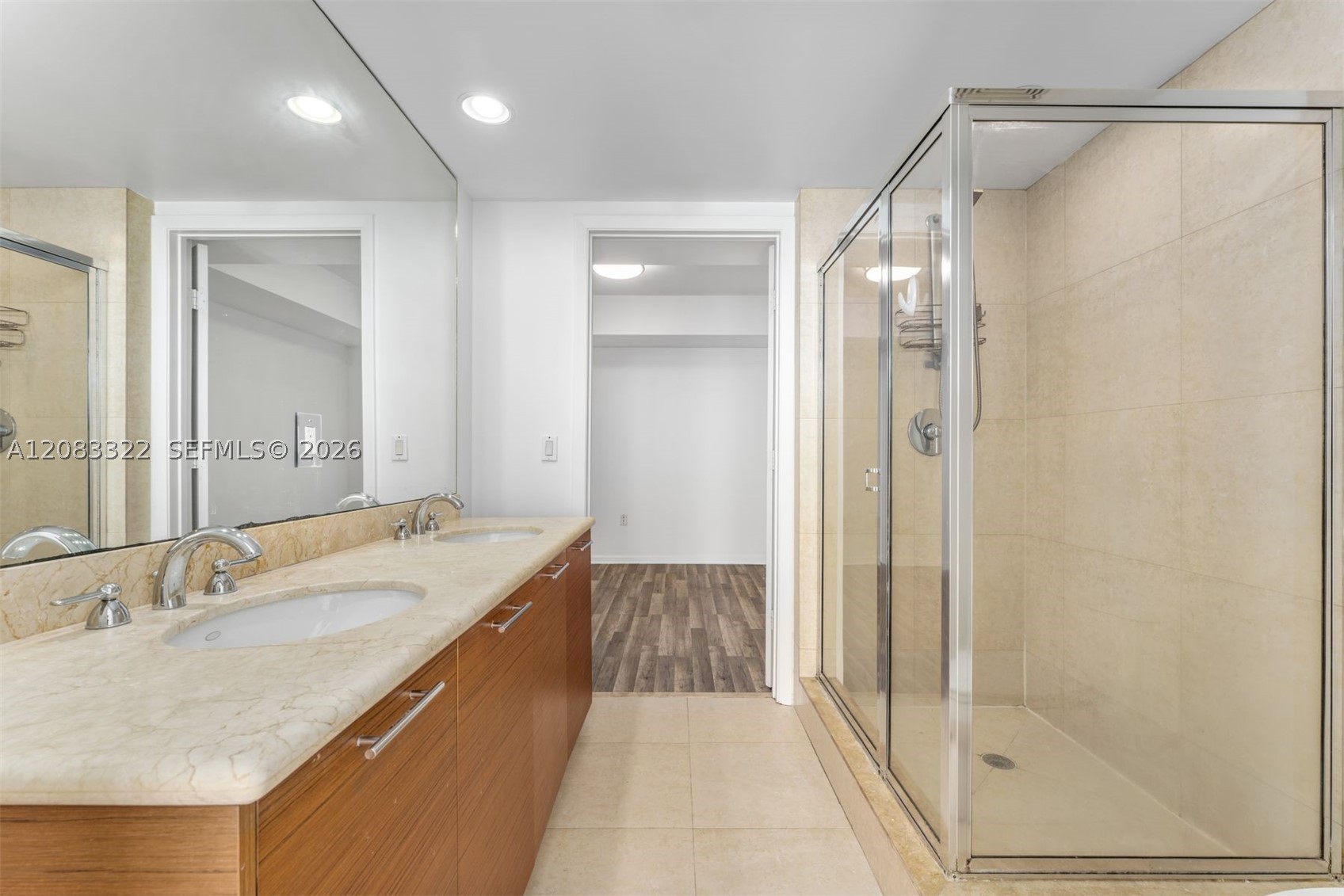 image 50 Biscayne24