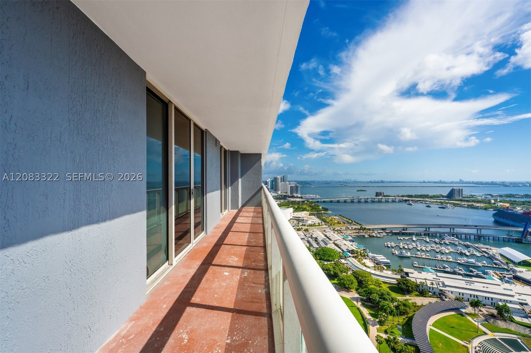 image 50 Biscayne25