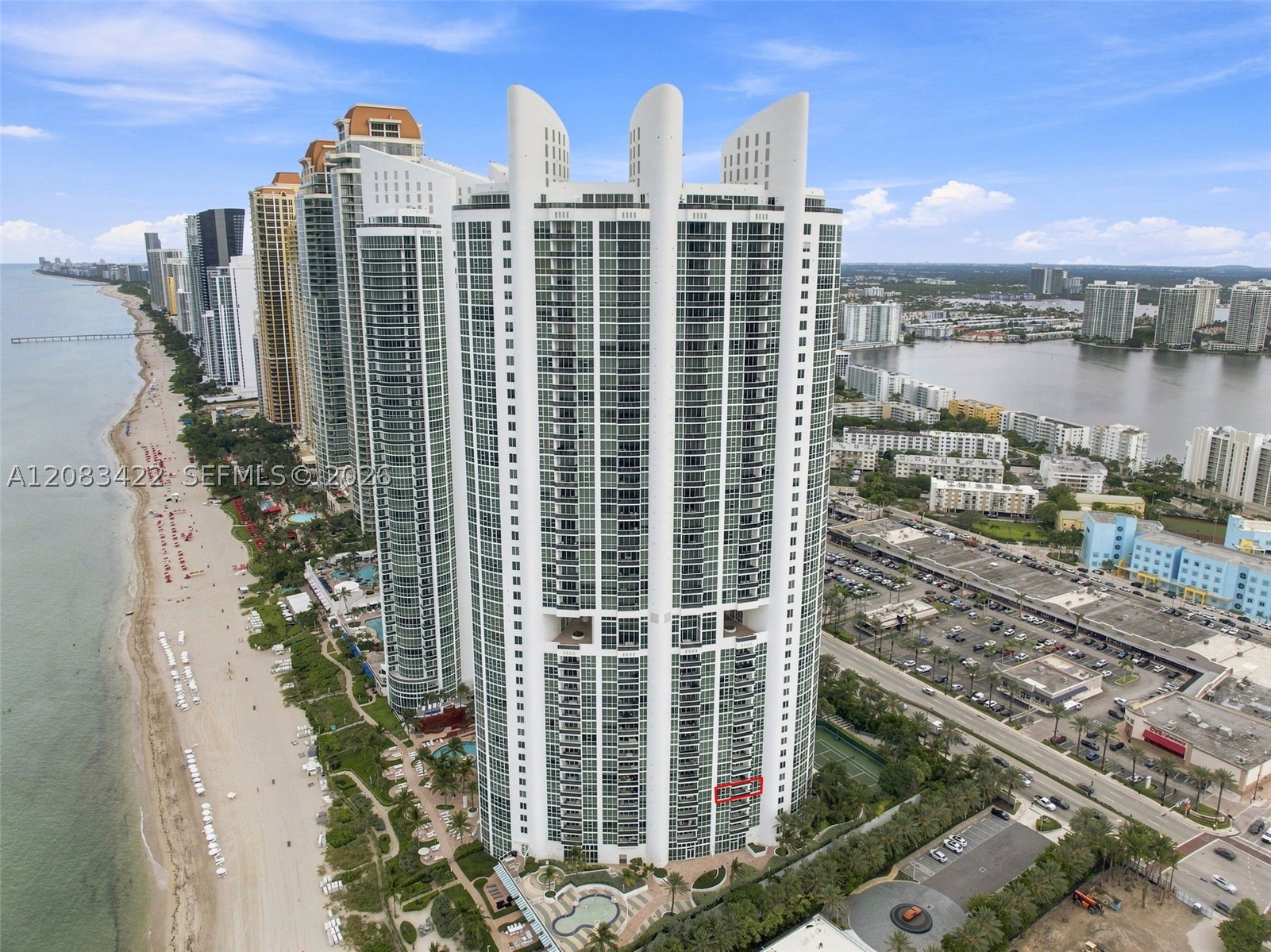 image Trump Royale24