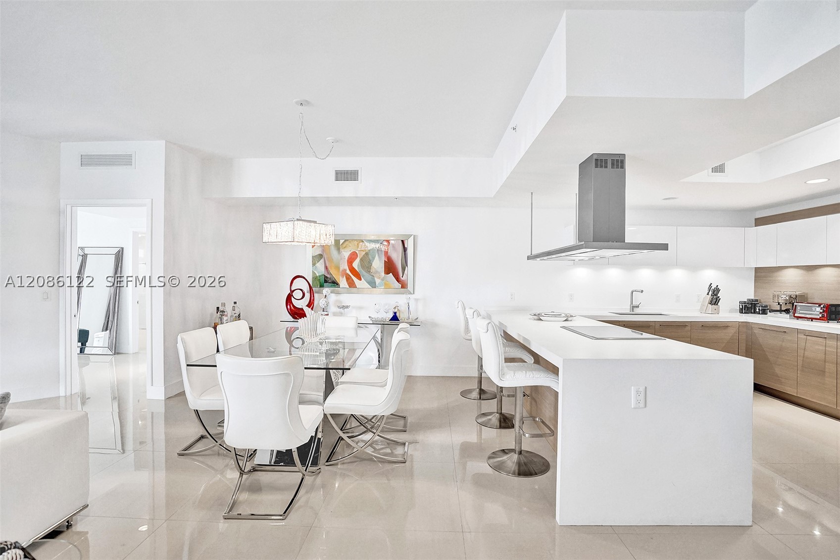 image Marina Palms Residences3