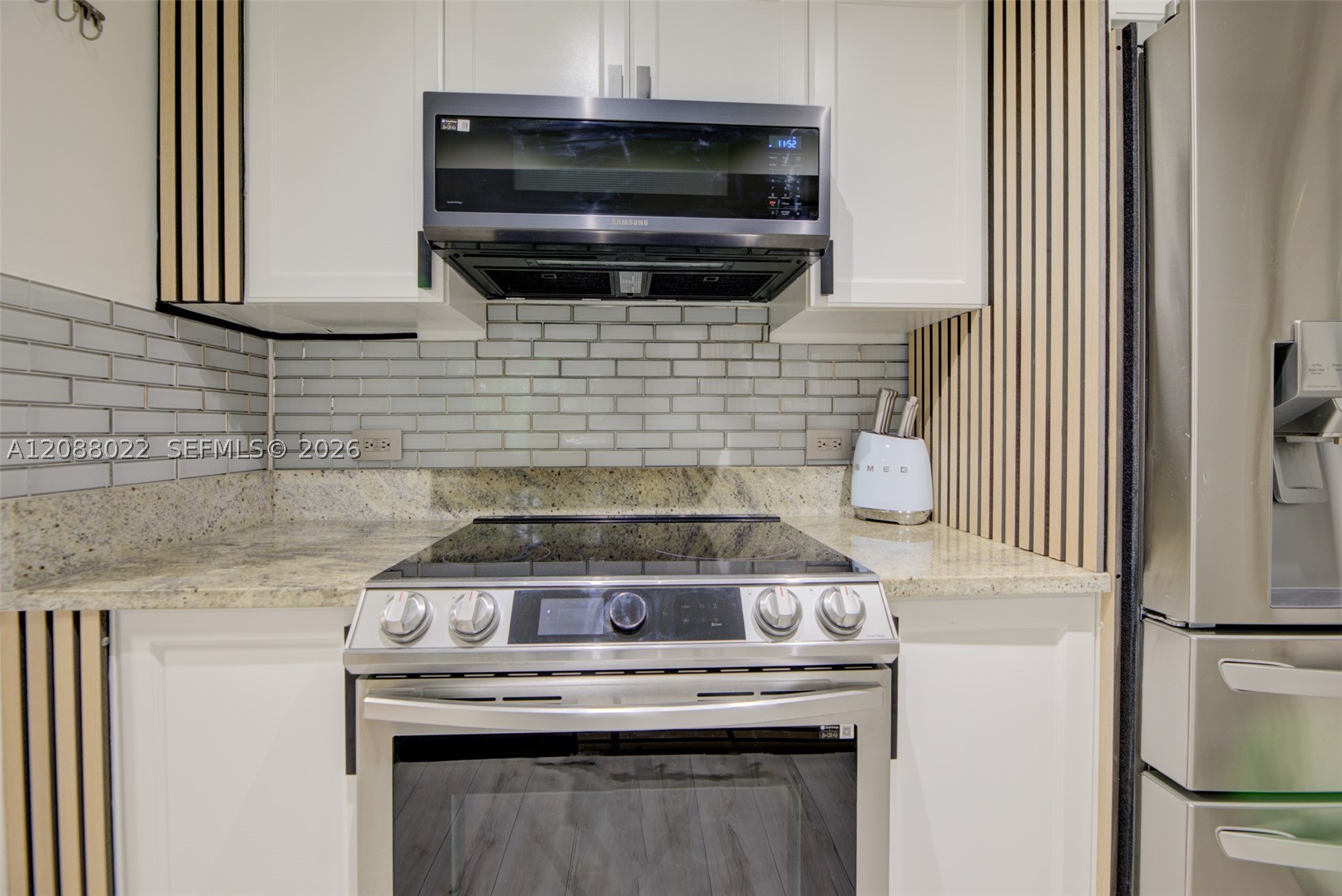 image The Venture at Aventura9