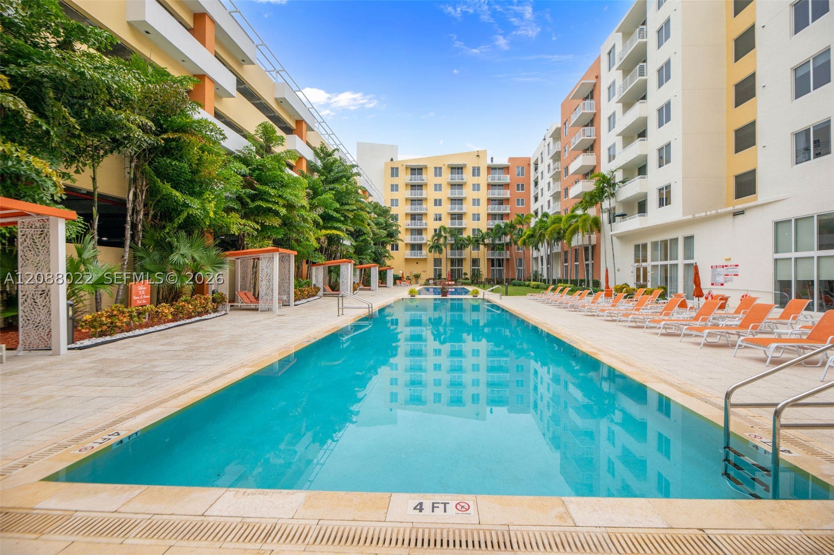 image The Venture at Aventura32