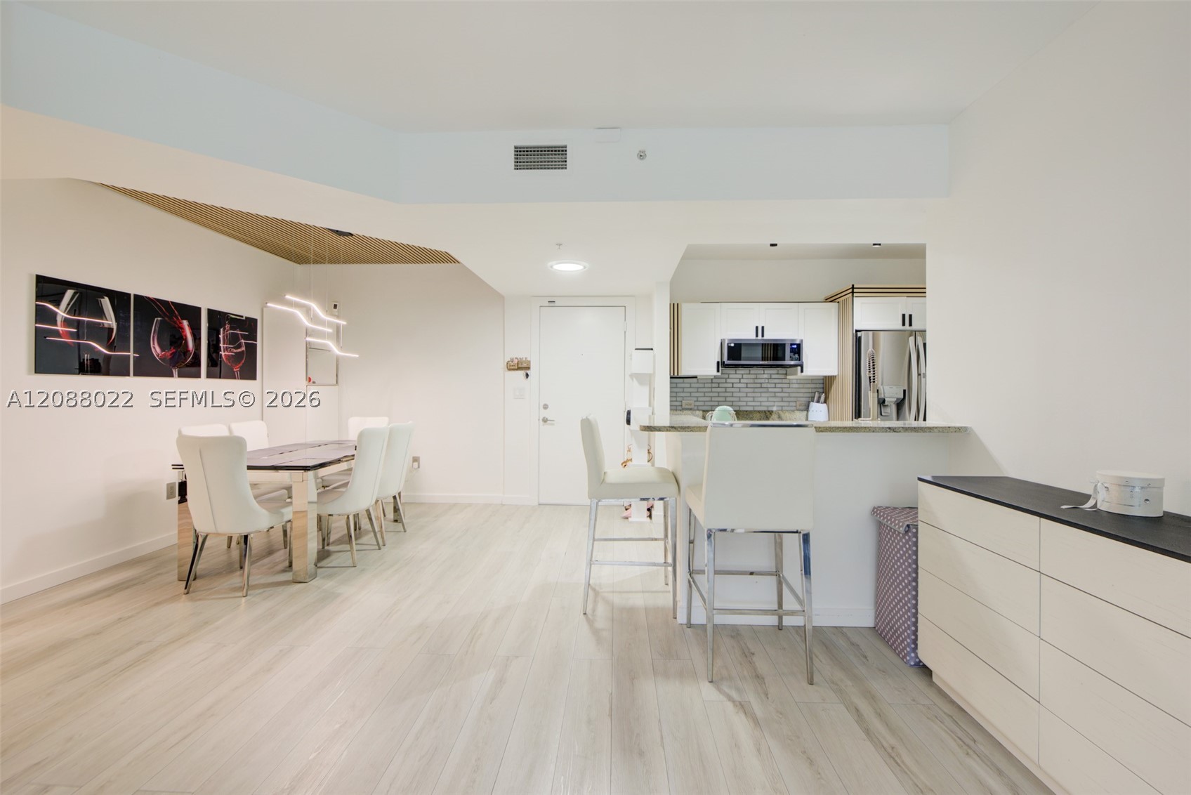 image The Venture at Aventura6