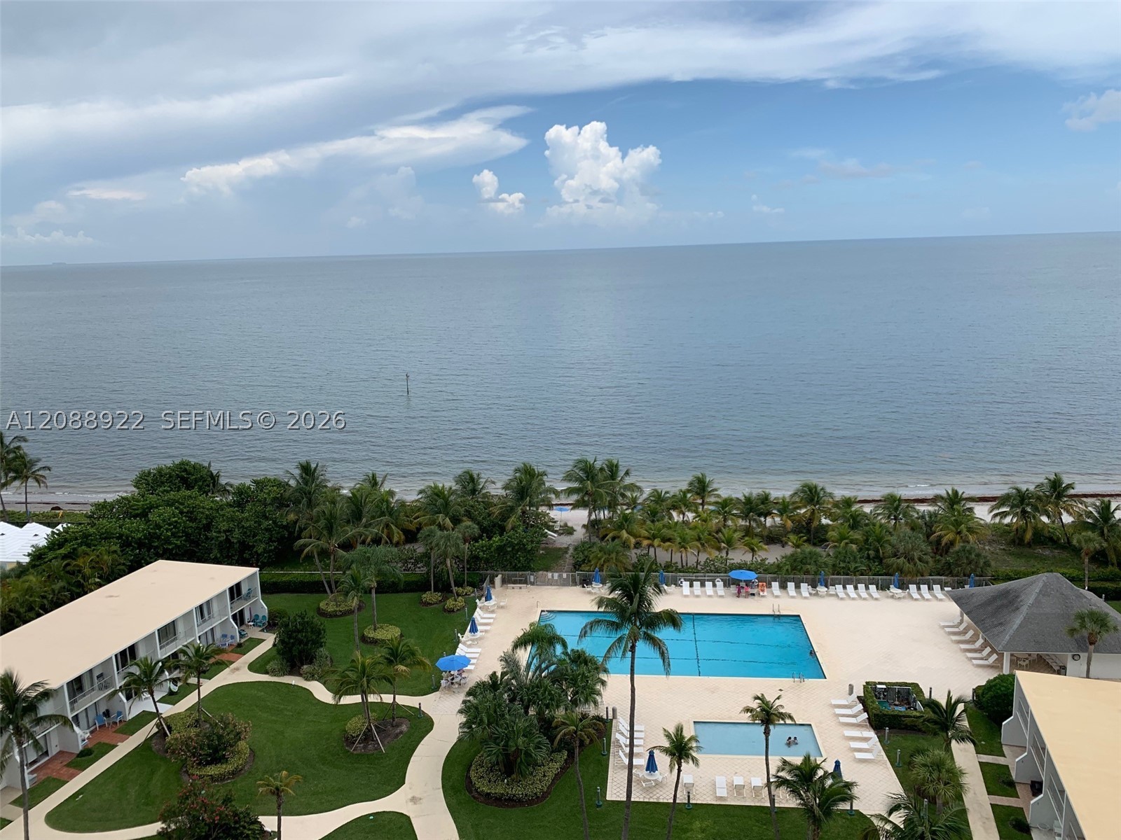 881 Ocean Dr #12C