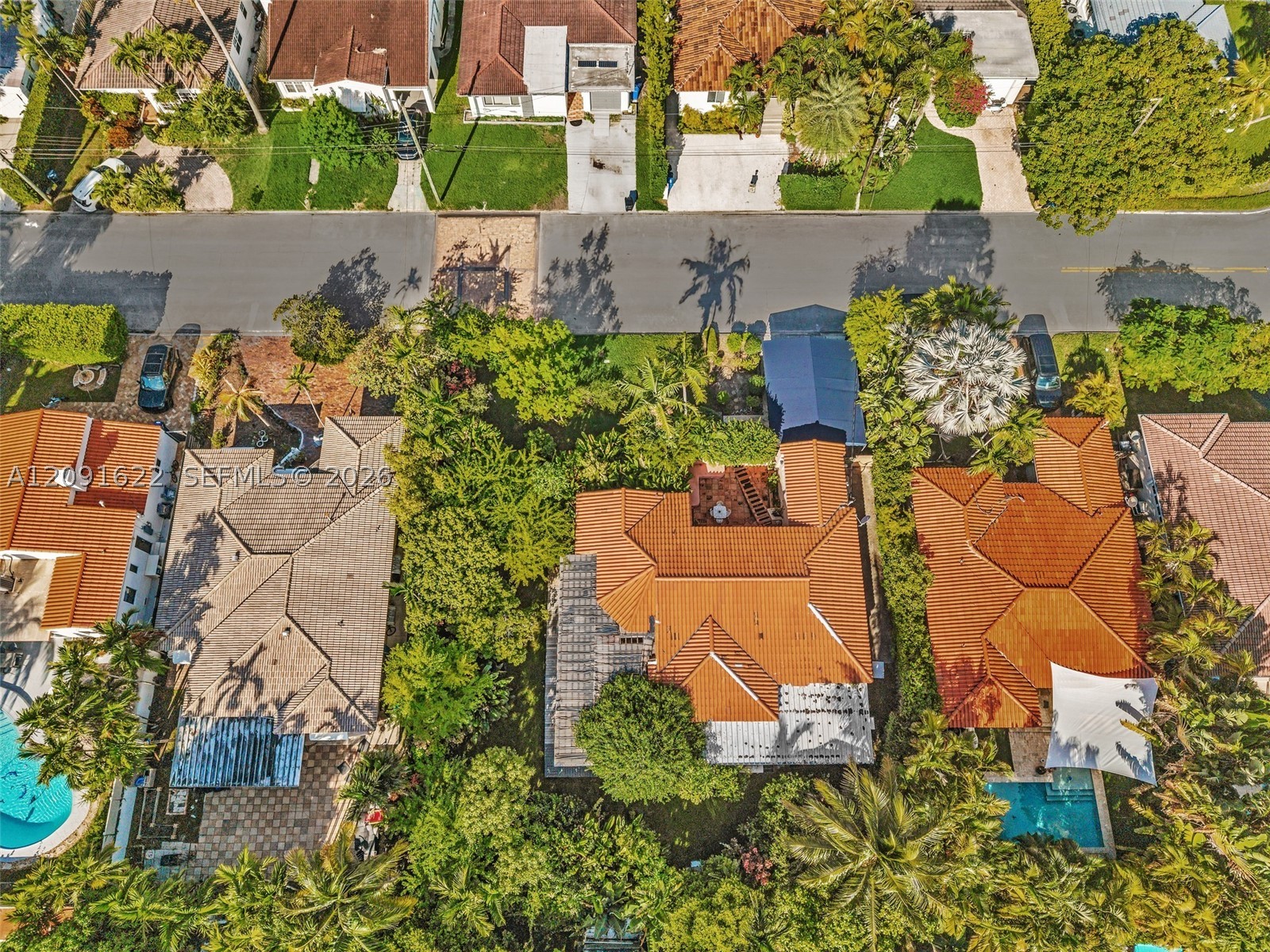 8945 Dickens Ave Surfside, FL 33154