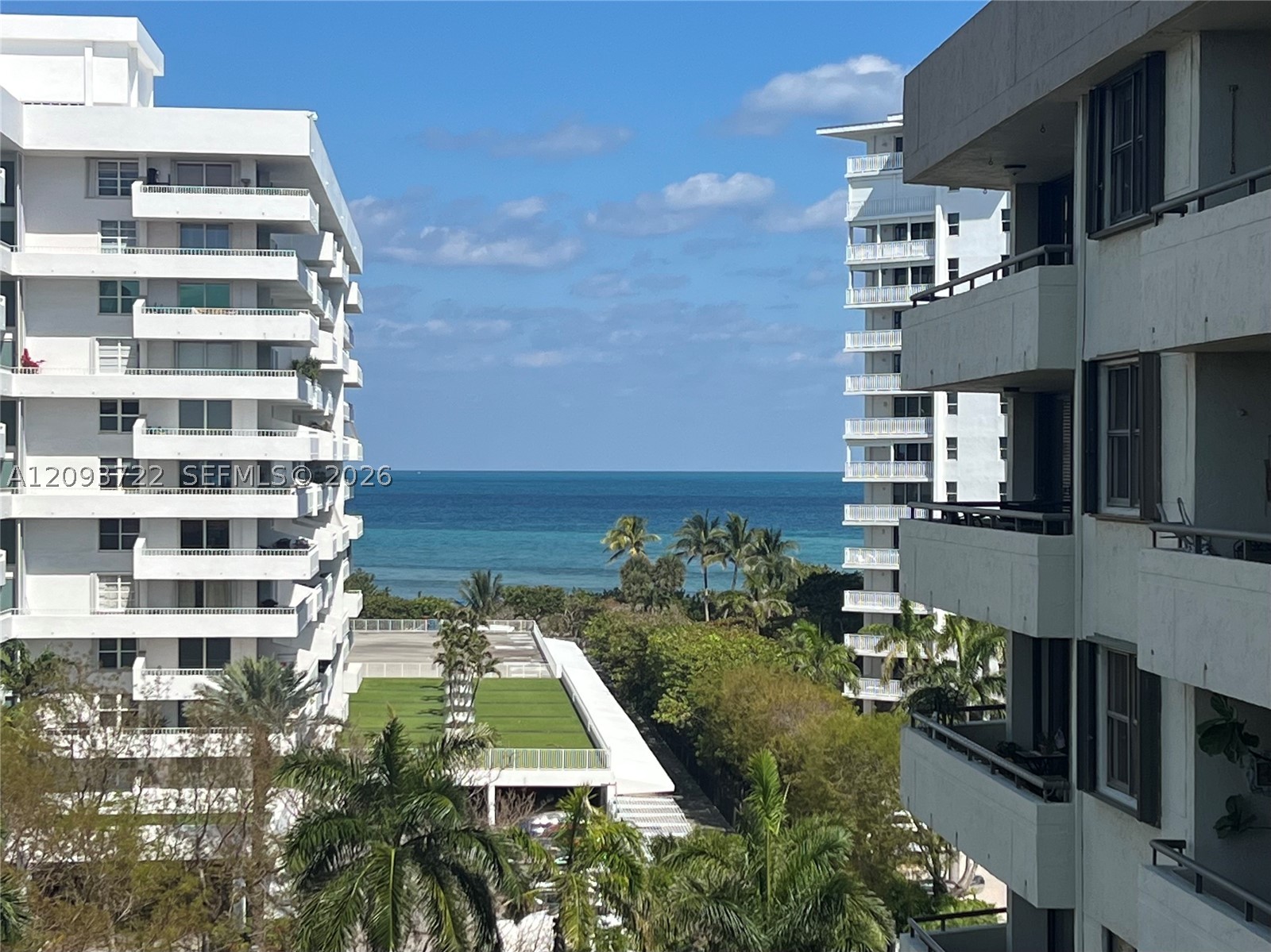 170 Ocean Ln Dr #807