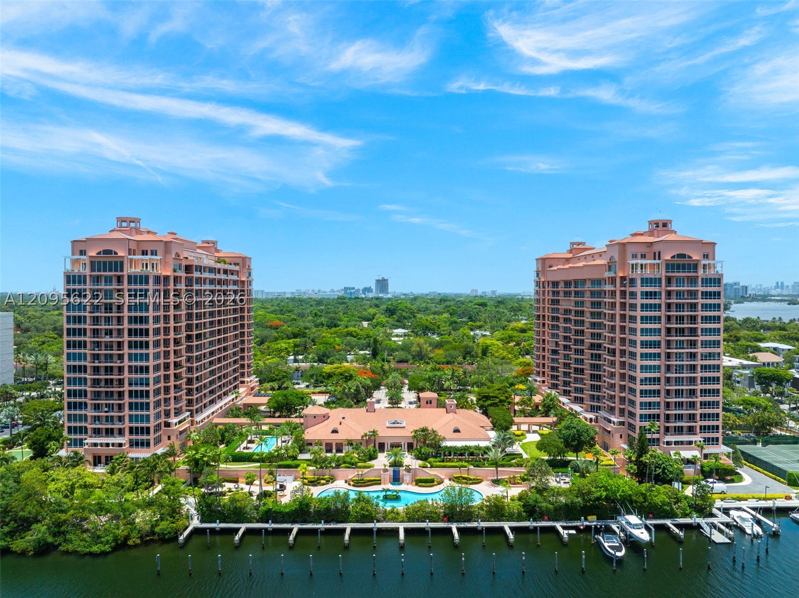 60 Edgewater Dr #11F