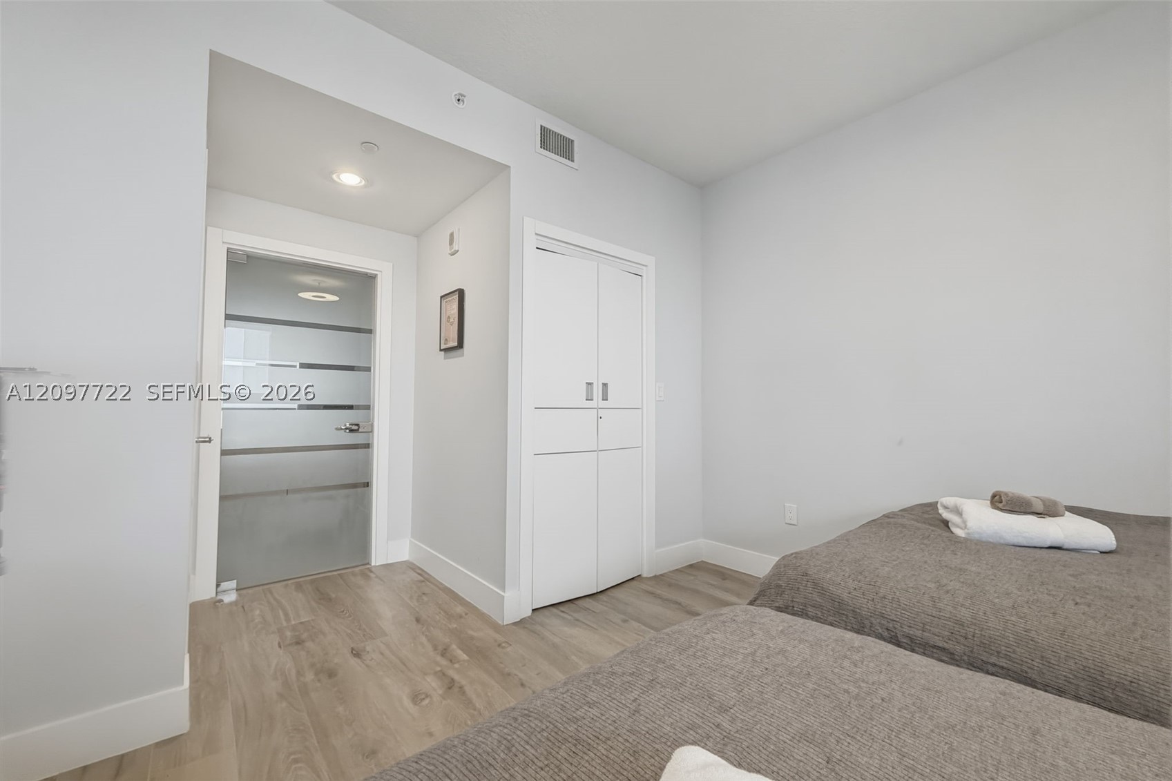 image Bay House26