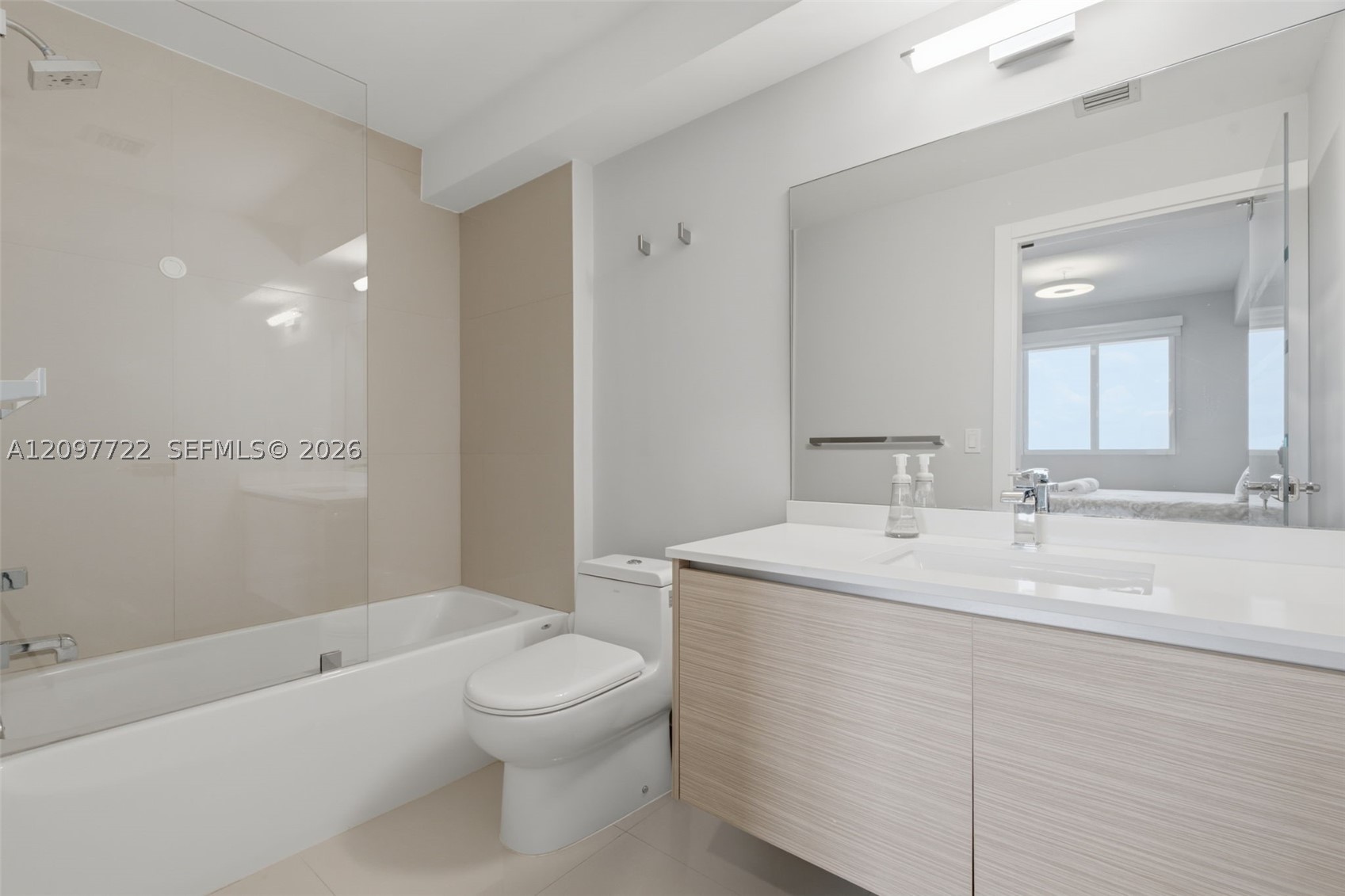image Bay House27