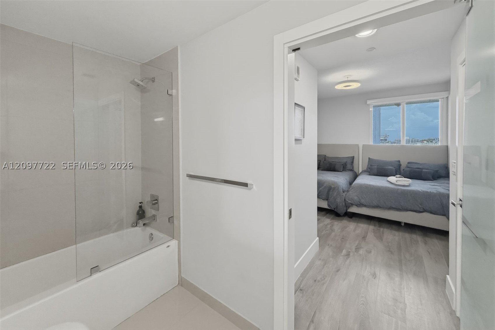 image Bay House28