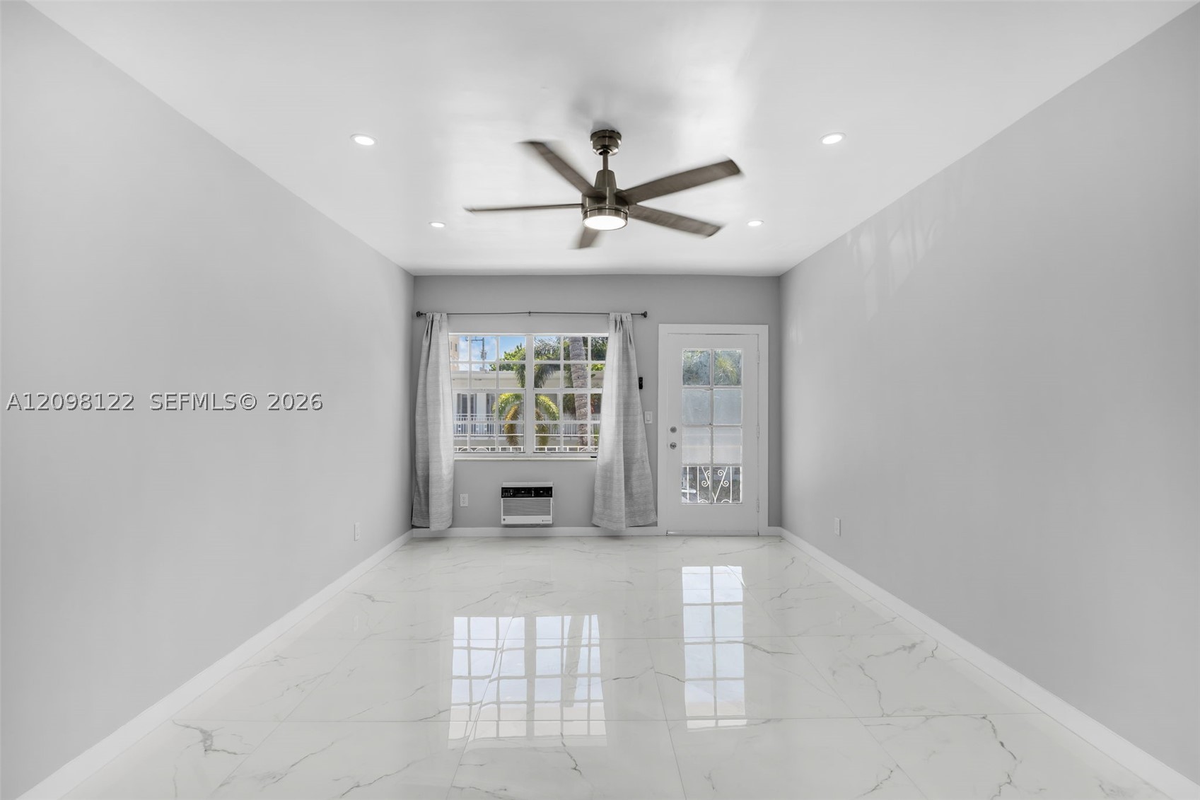 635 8th St #205 Miami Beach, FL 33139
