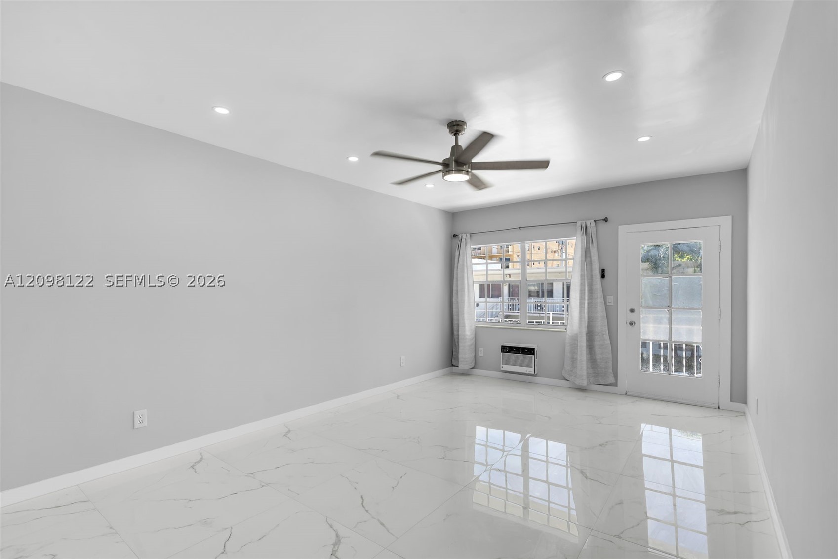 635 8th St #205 Miami Beach, FL 33139