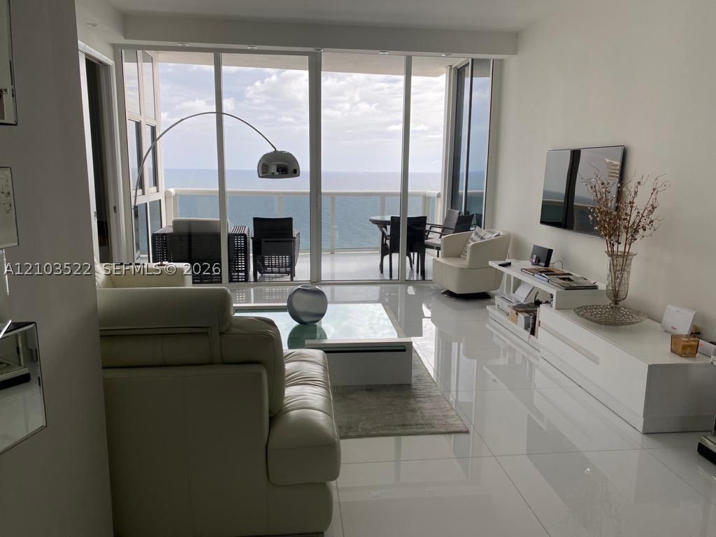 image Trump Royale26