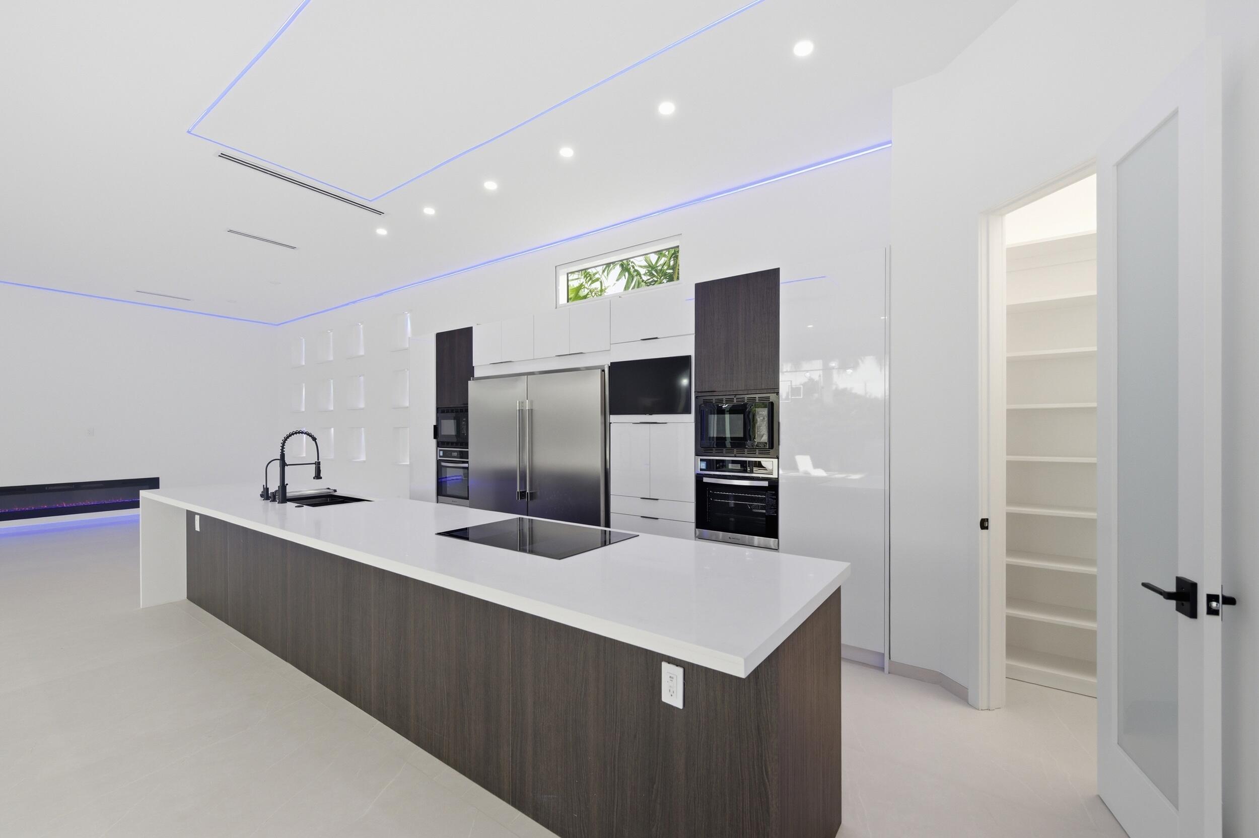 1629 NE 1st Fort Lauderdale, FL 33305