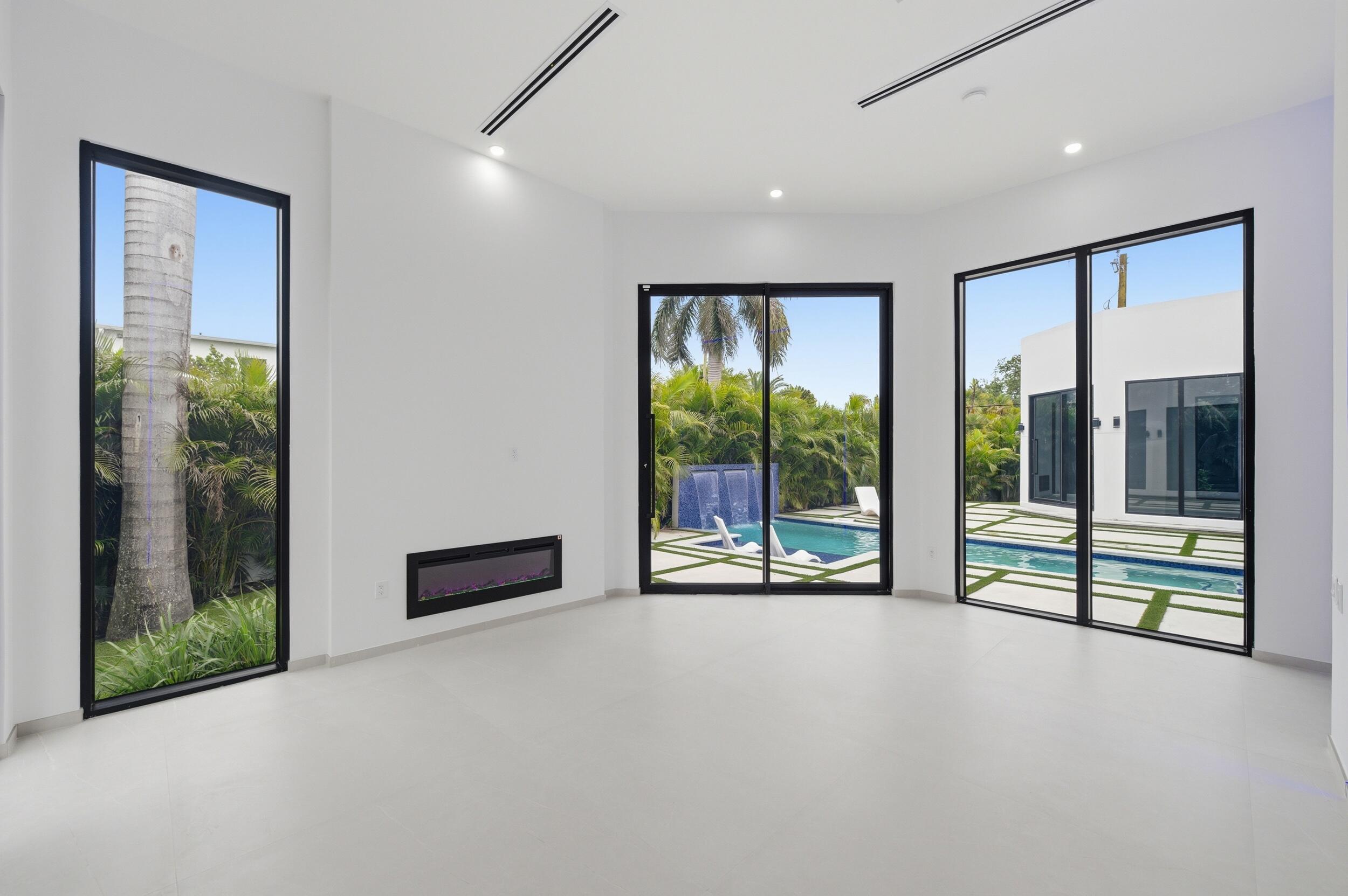 1629 NE 1st Fort Lauderdale, FL 33305