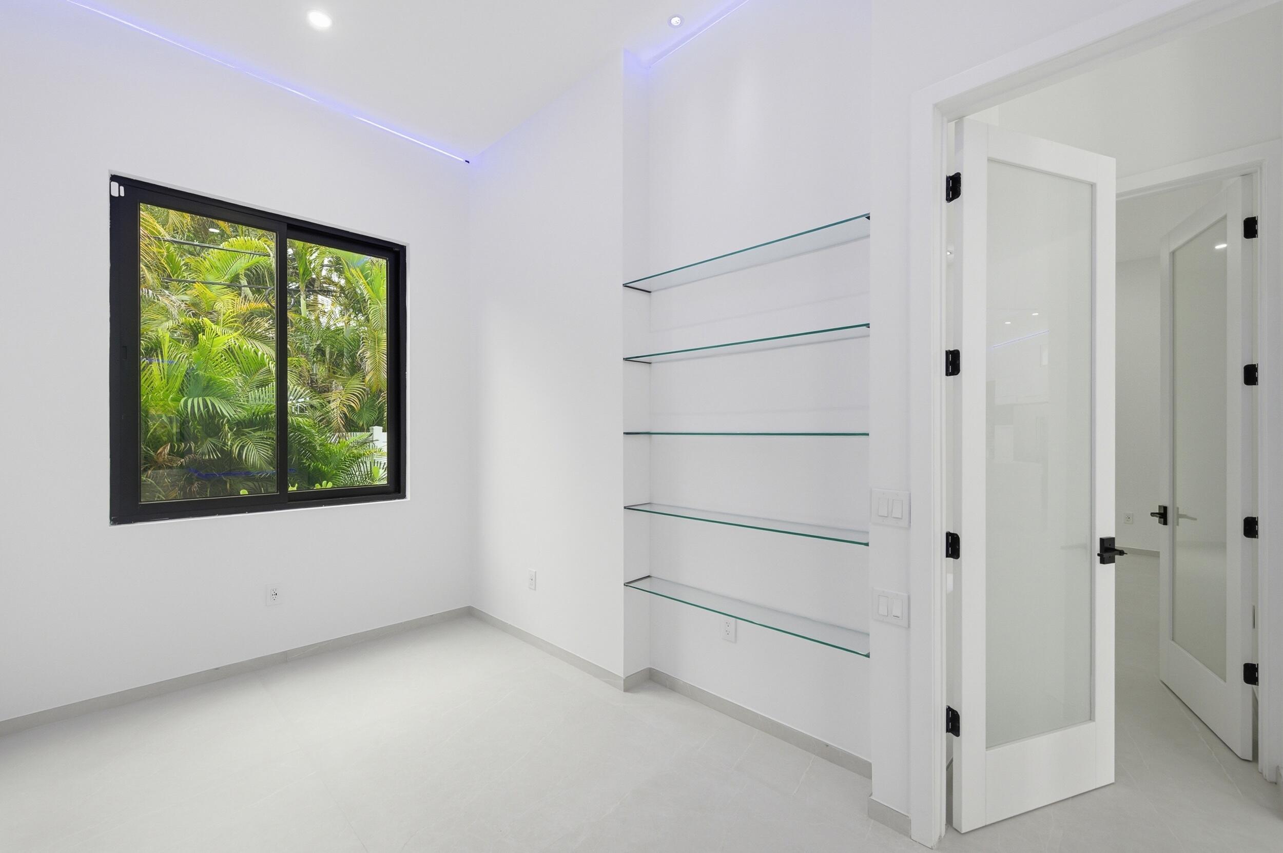 1629 NE 1st Fort Lauderdale, FL 33305