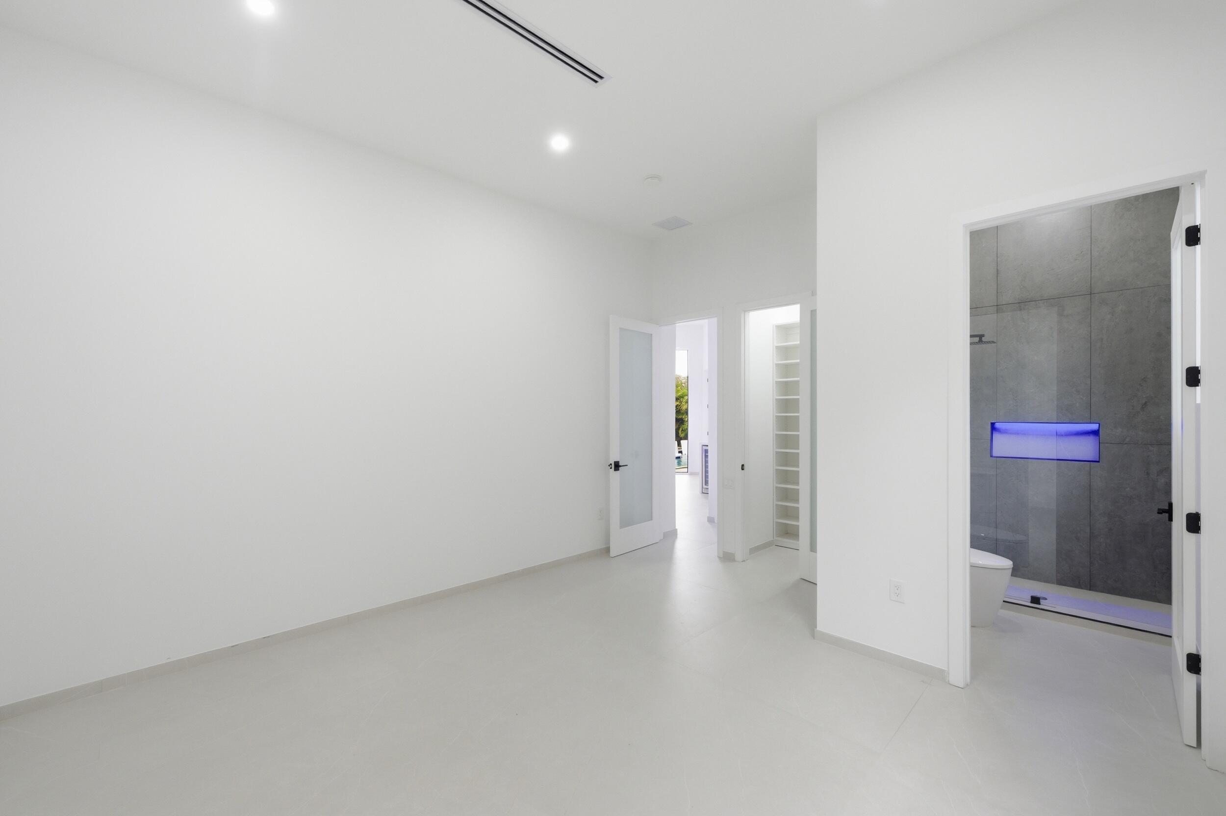 1629 NE 1st Fort Lauderdale, FL 33305