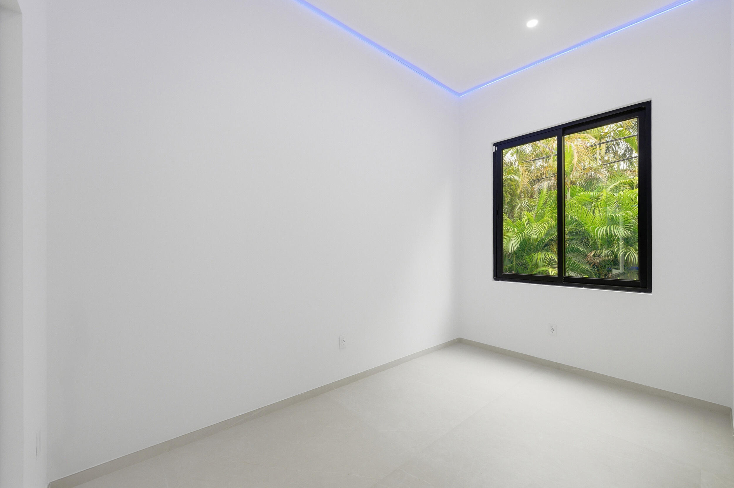 1629 NE 1st Fort Lauderdale, FL 33305