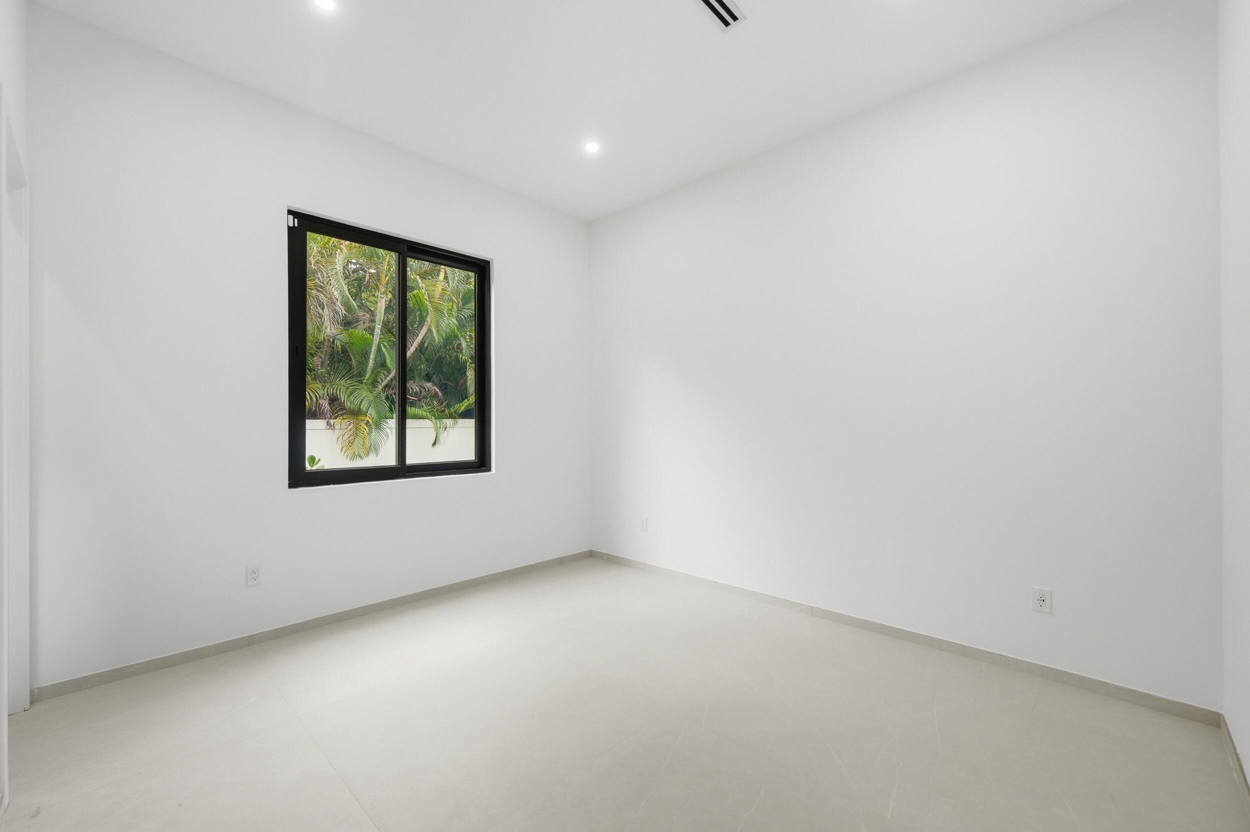 1629 NE 1st Fort Lauderdale, FL 33305