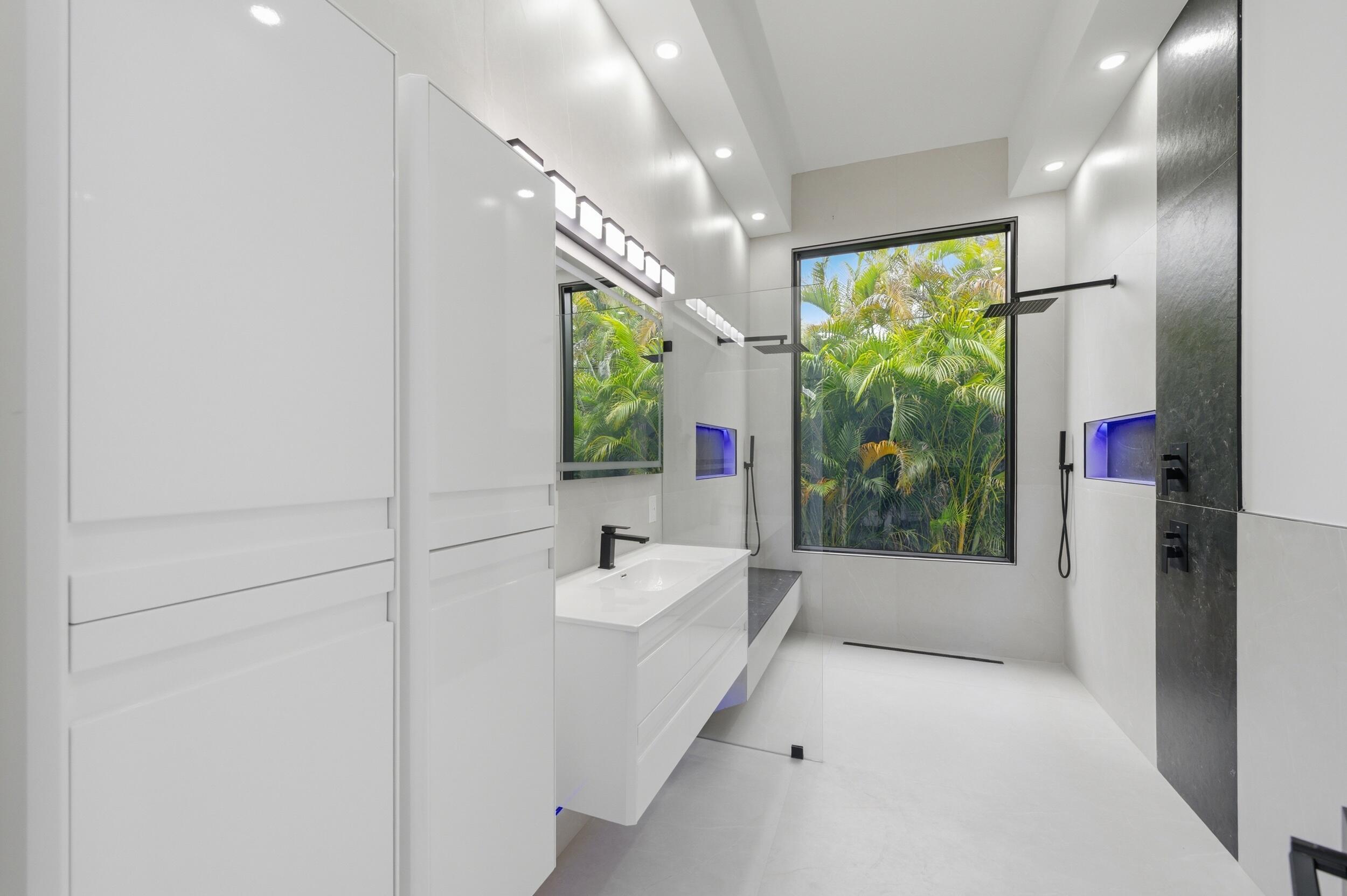 1629 NE 1st Fort Lauderdale, FL 33305