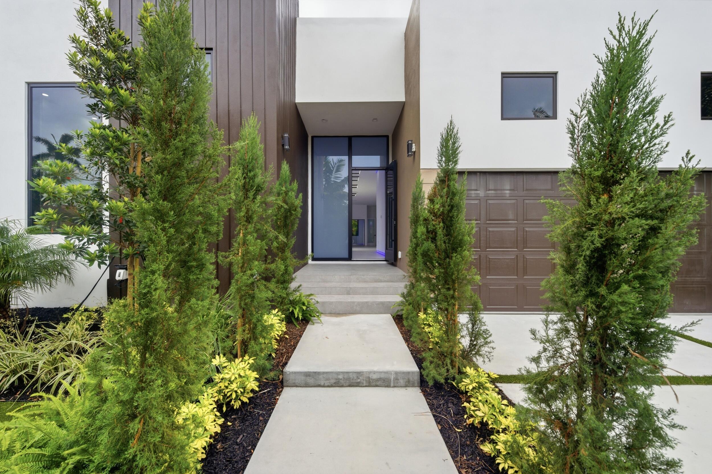 1629 NE 1st Fort Lauderdale, FL 33305