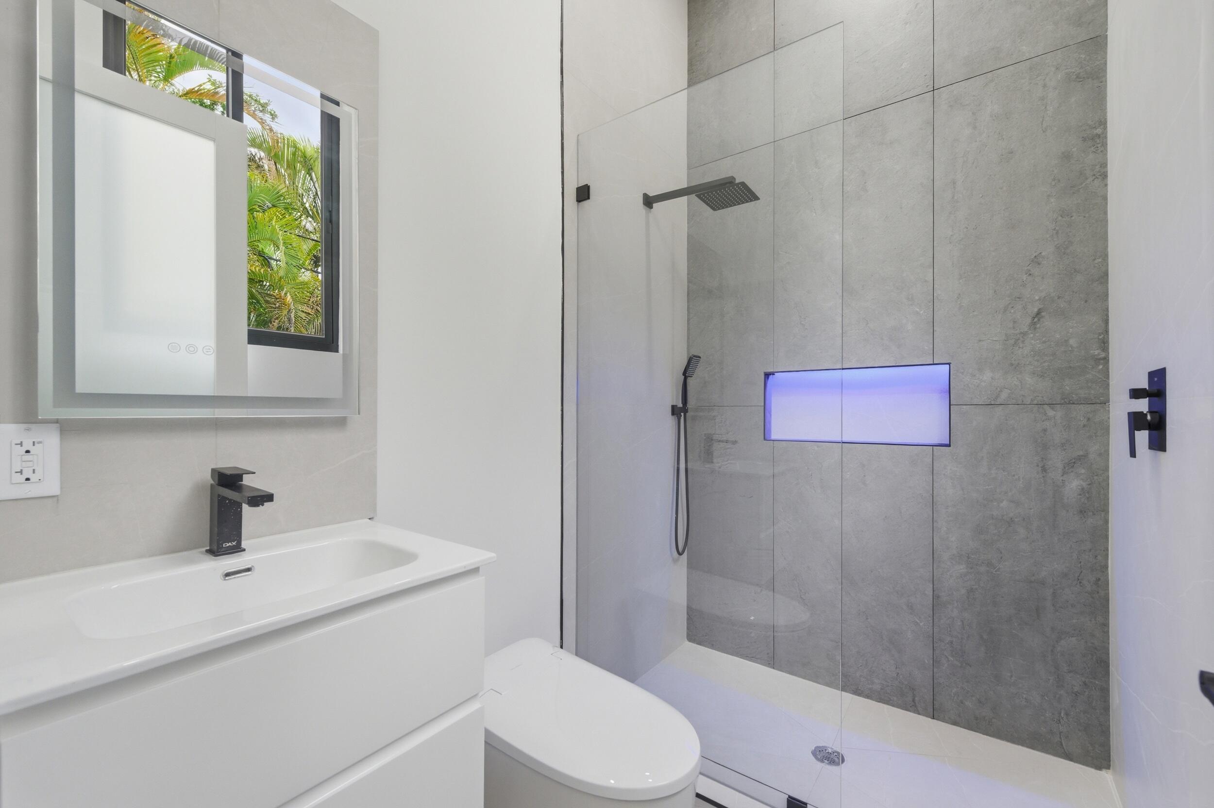 1629 NE 1st Fort Lauderdale, FL 33305