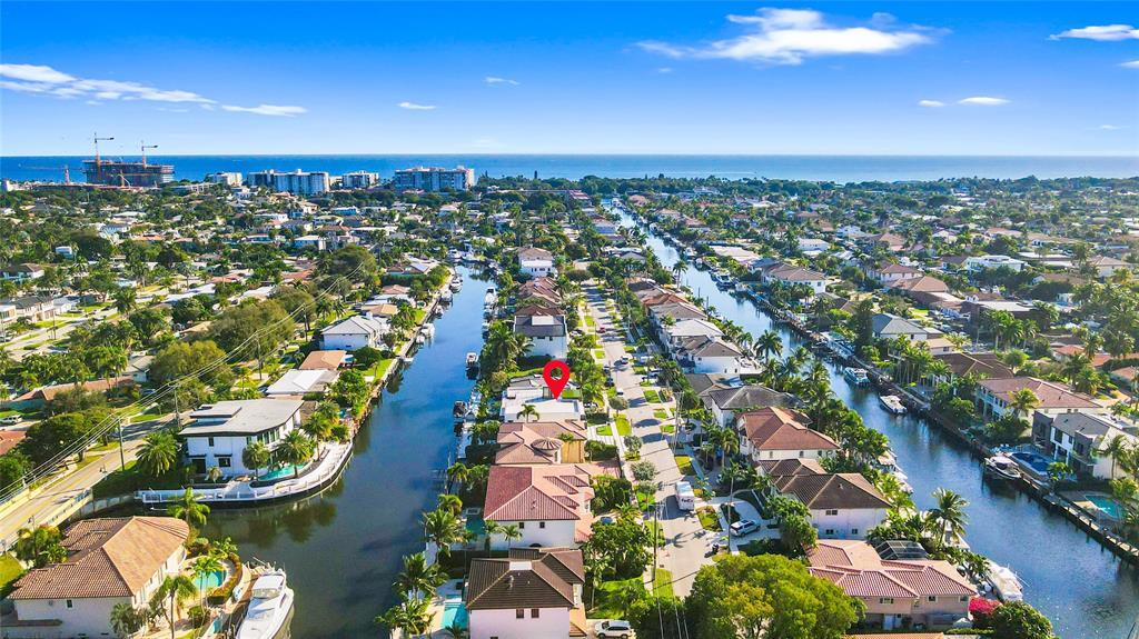 2441 NE 48th Lighthouse Point, FL 33064