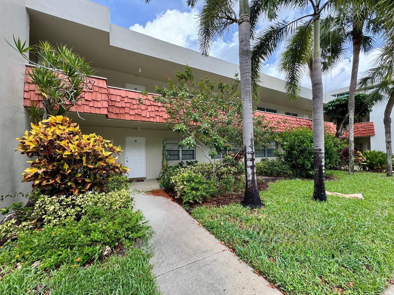 901 Cypress #103