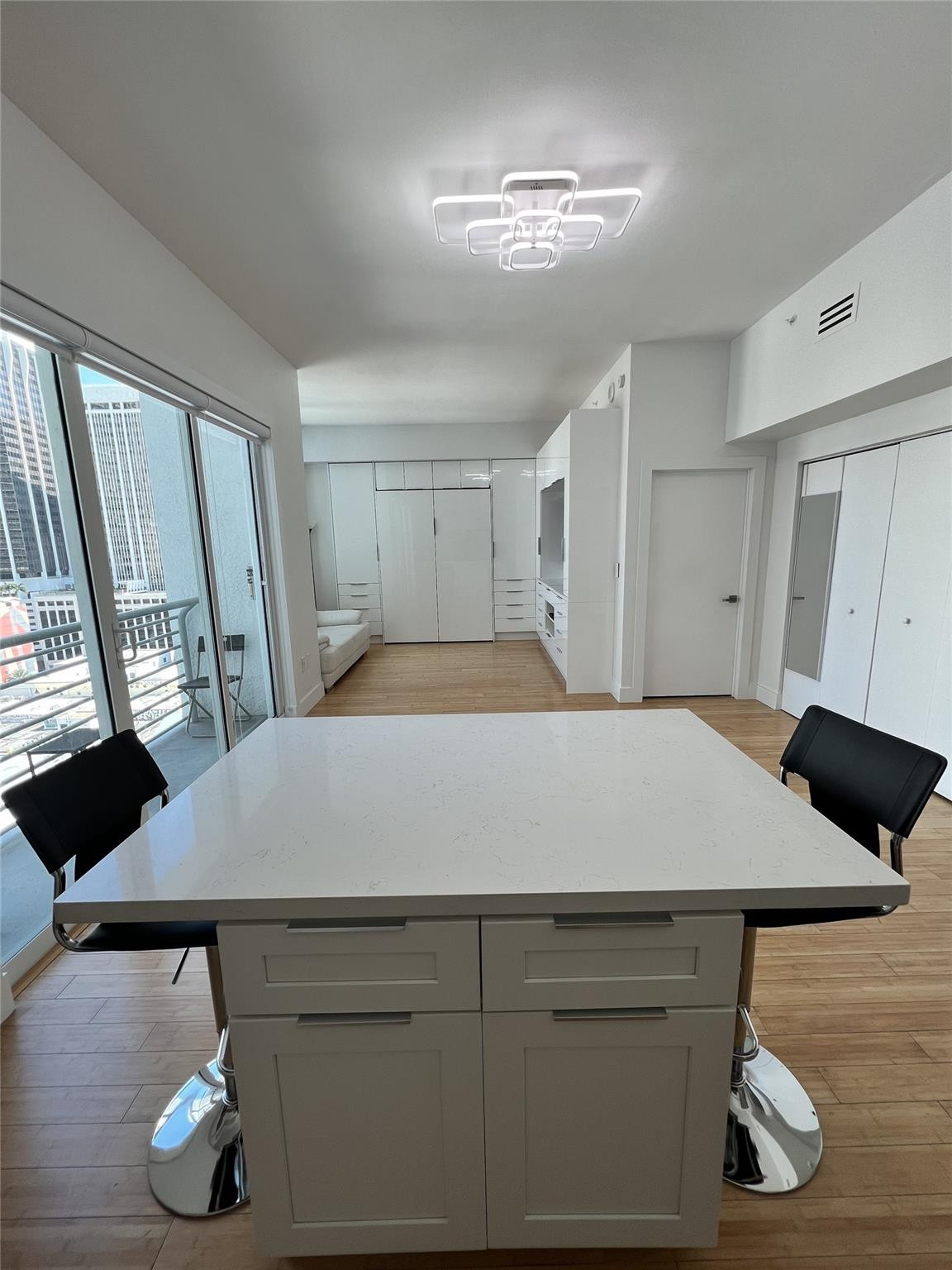 image The Loft Downtown Ii Condo0