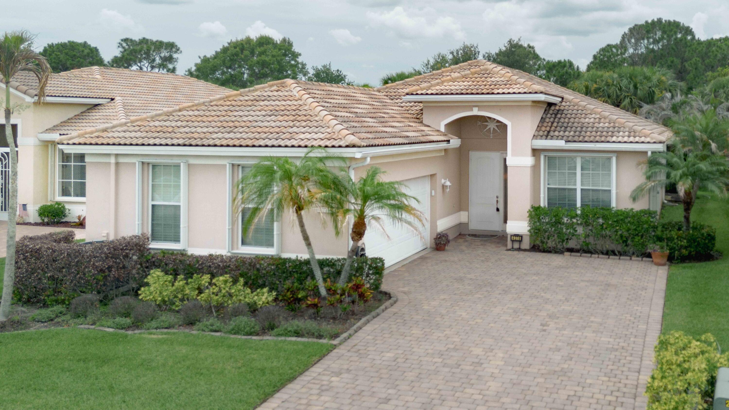 4376 NW Oakbrook