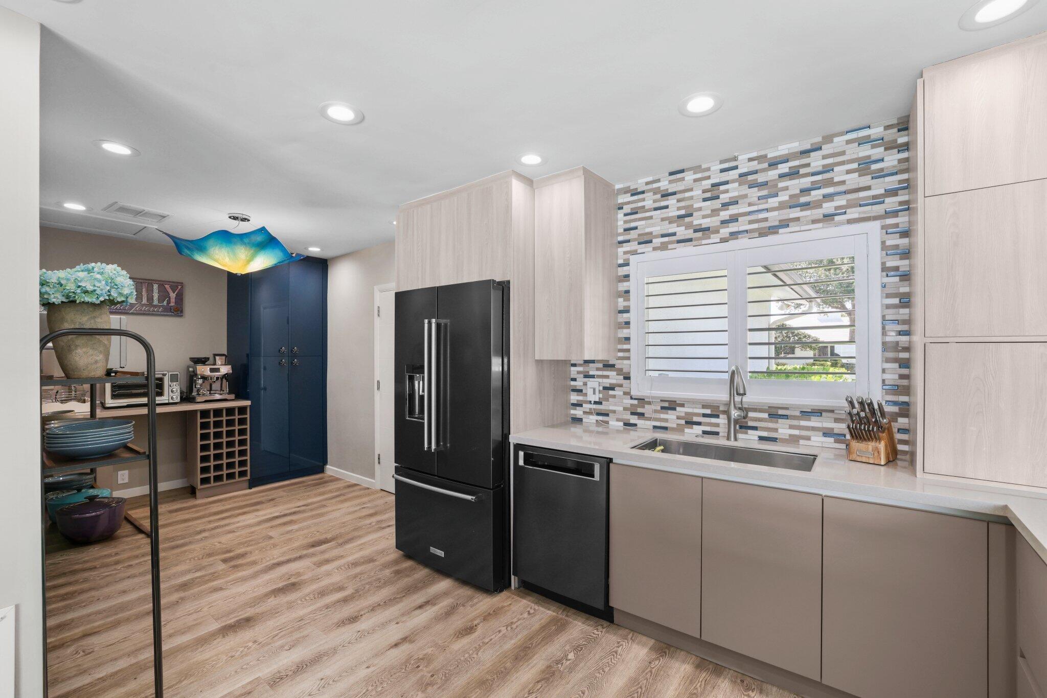 4021 NE 27th Lighthouse Point, FL 33064