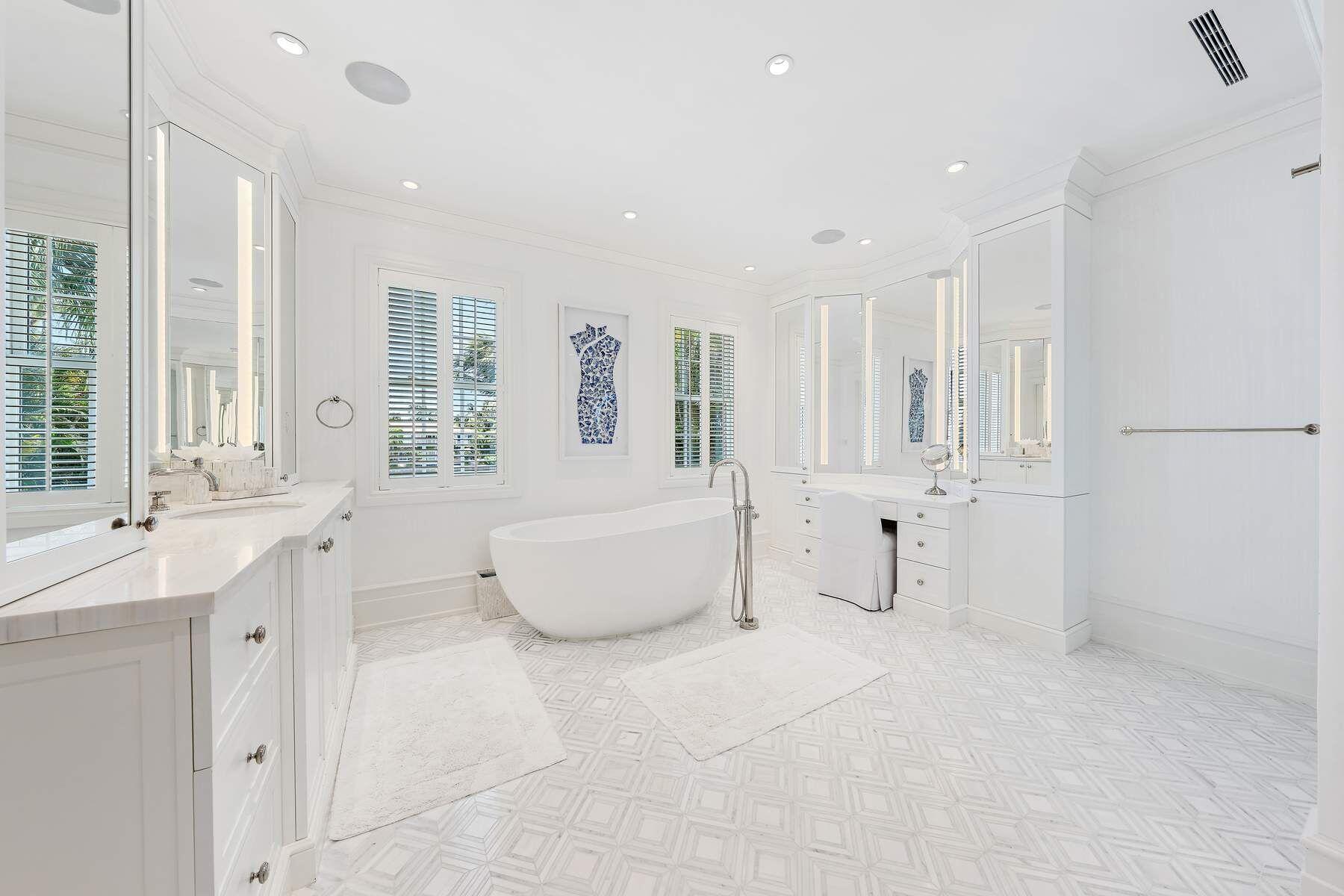 608 Island Palm Beach, FL 33480