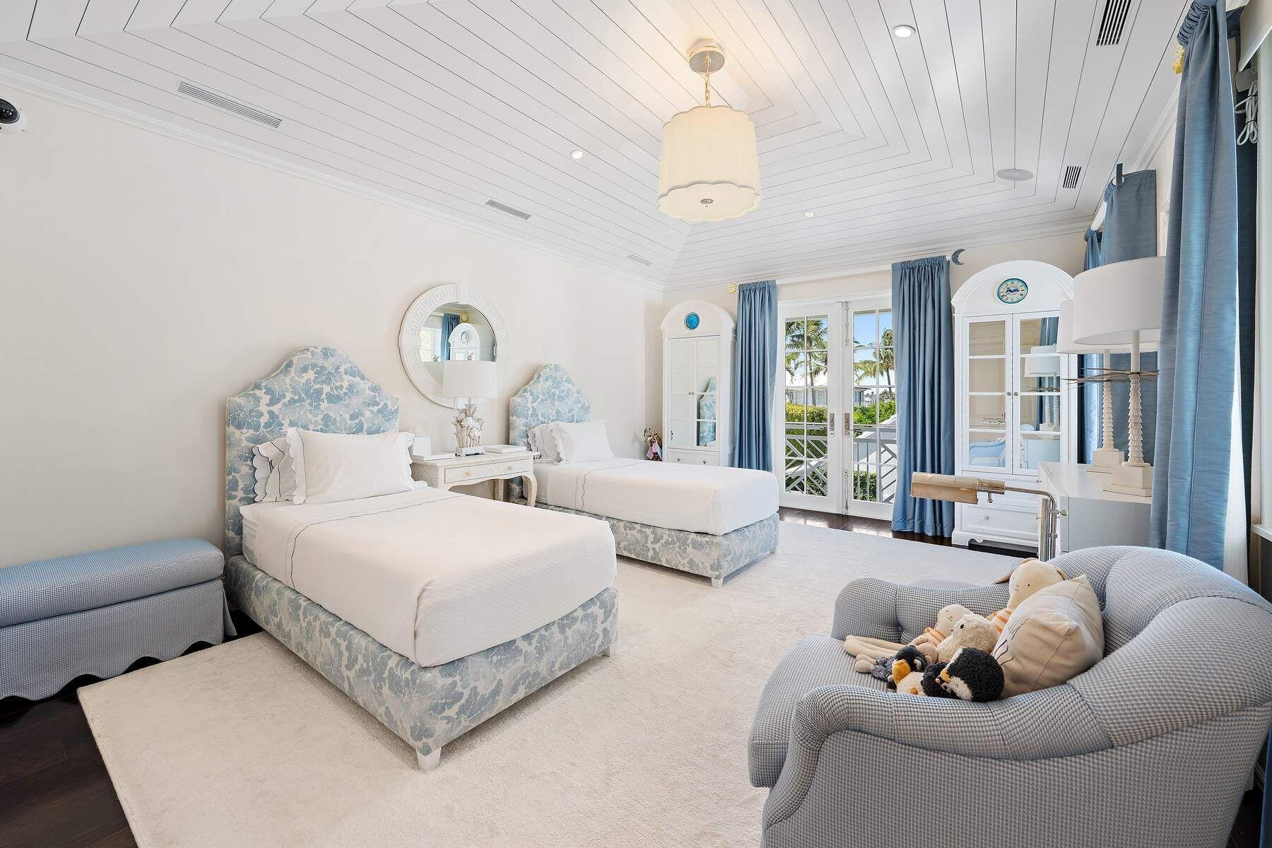 608 Island Palm Beach, FL 33480