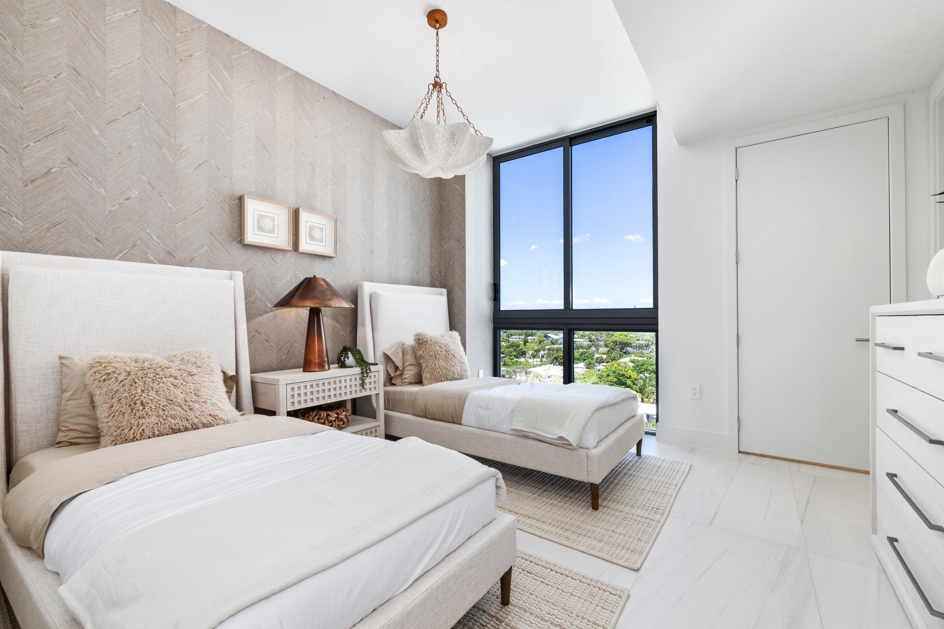 305 Briny #804 Pompano Beach, FL 33062