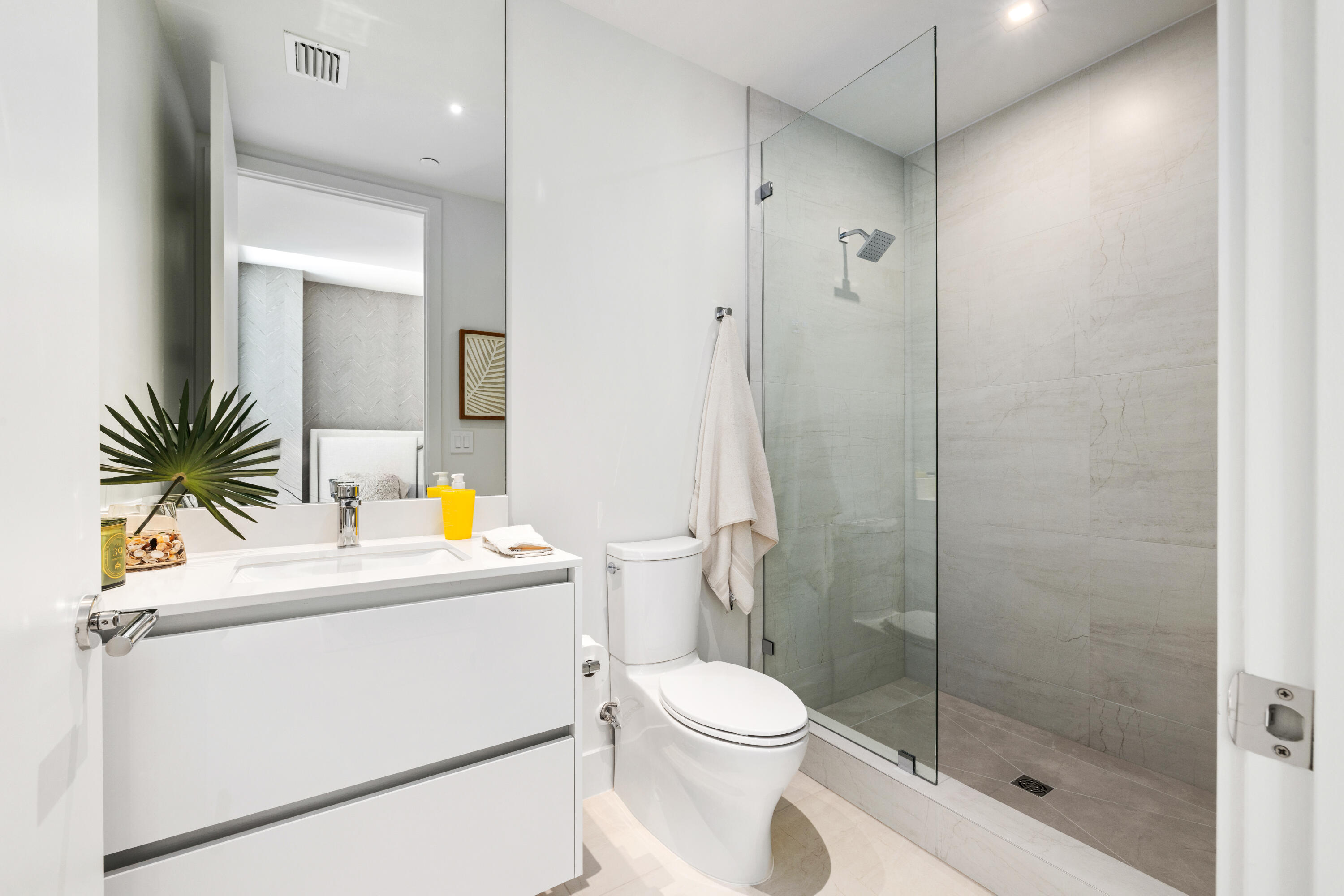 305 Briny #804 Pompano Beach, FL 33062