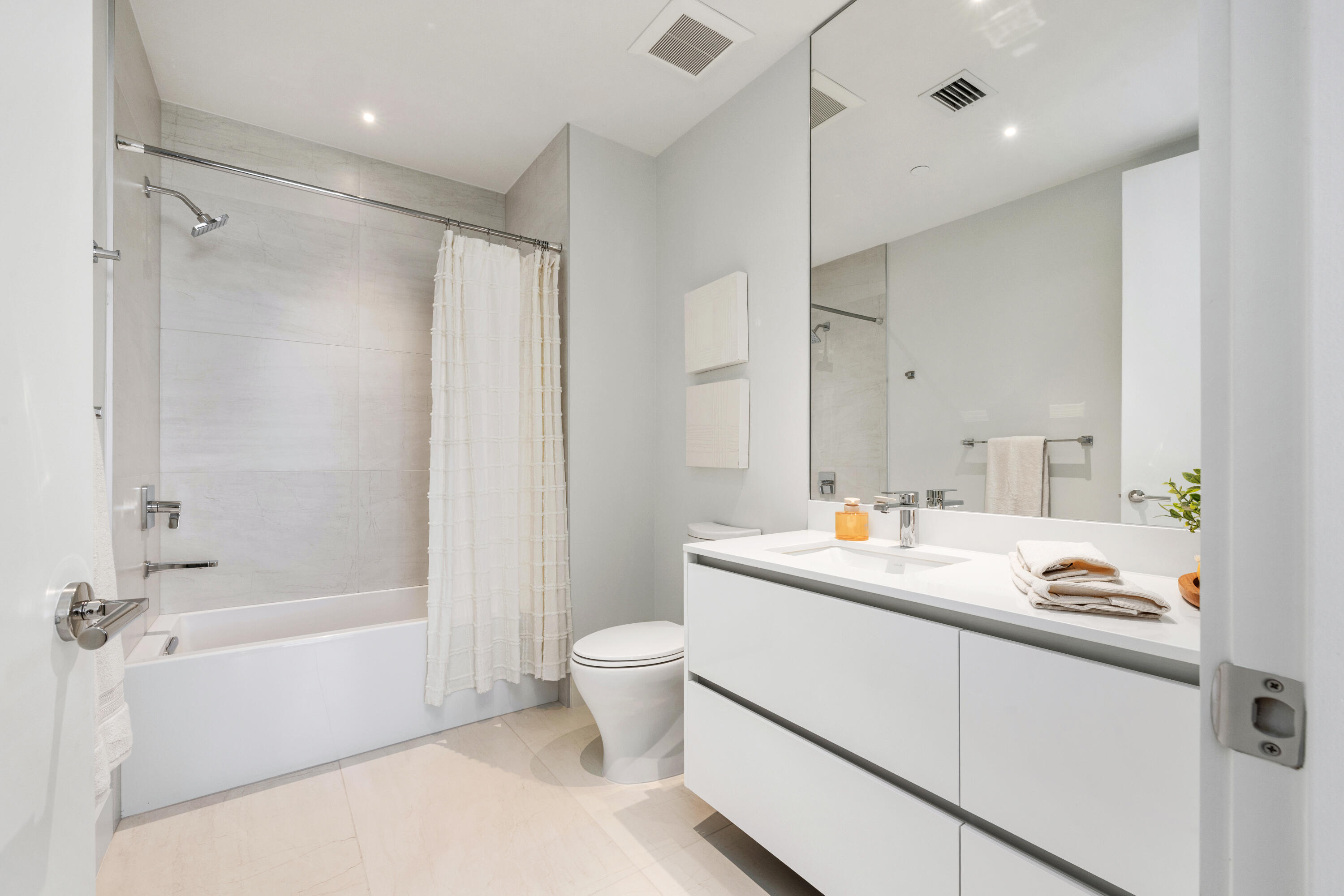 305 Briny #804 Pompano Beach, FL 33062