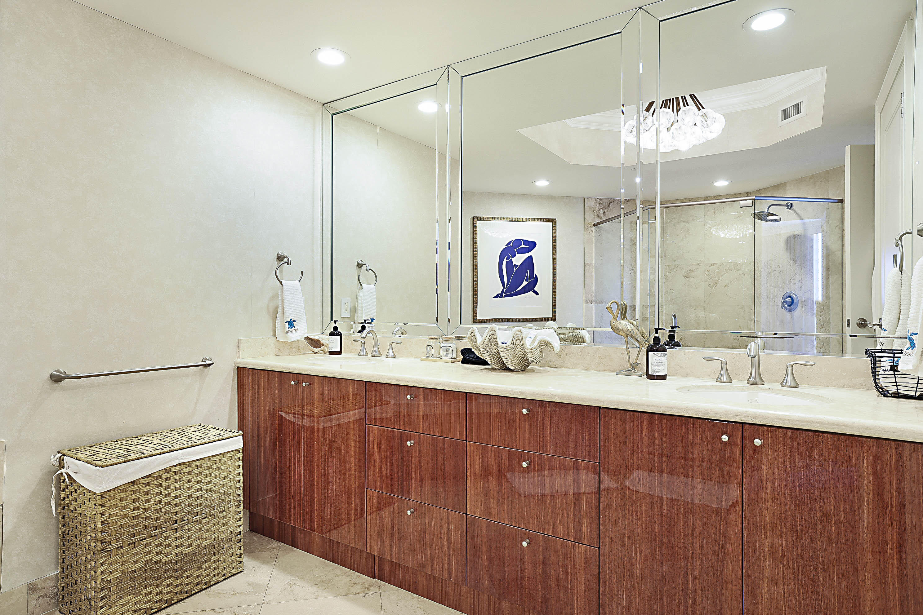 2700 N Ocean #1006b Riviera Beach, FL 33404