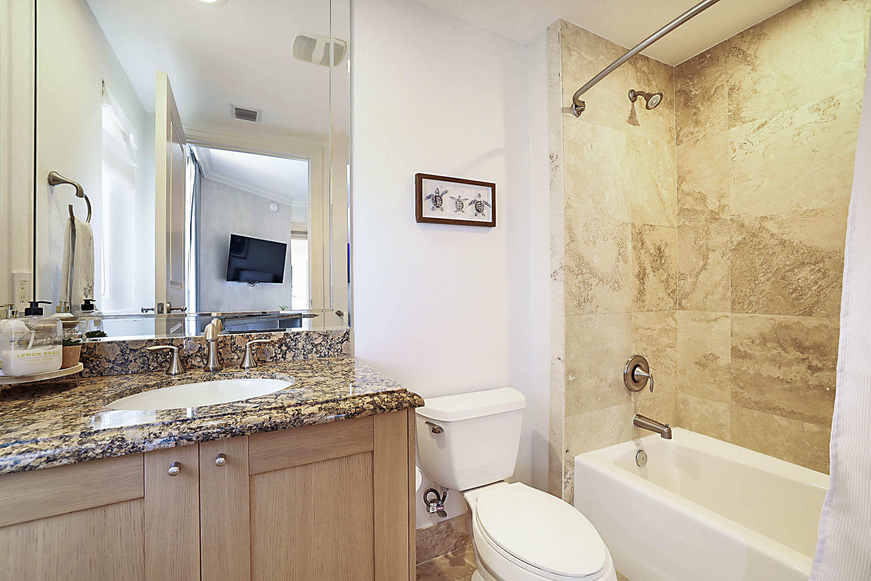 2700 N Ocean #1006b Riviera Beach, FL 33404