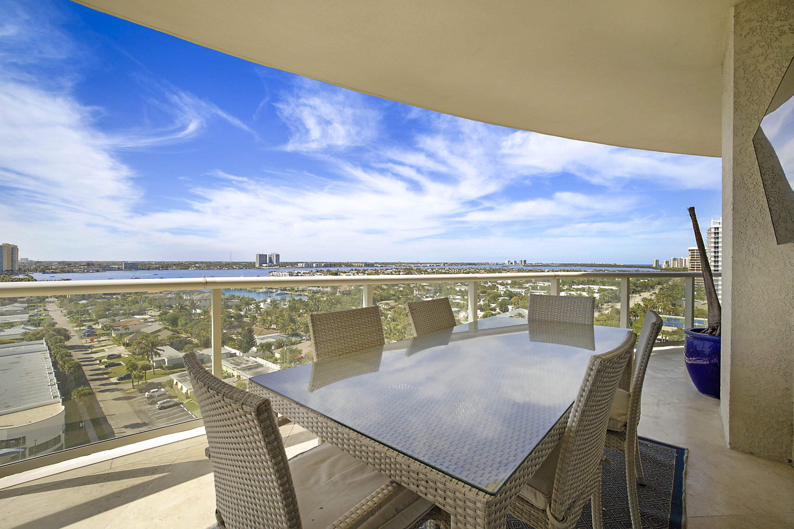 2700 N Ocean #1006b Riviera Beach, FL 33404