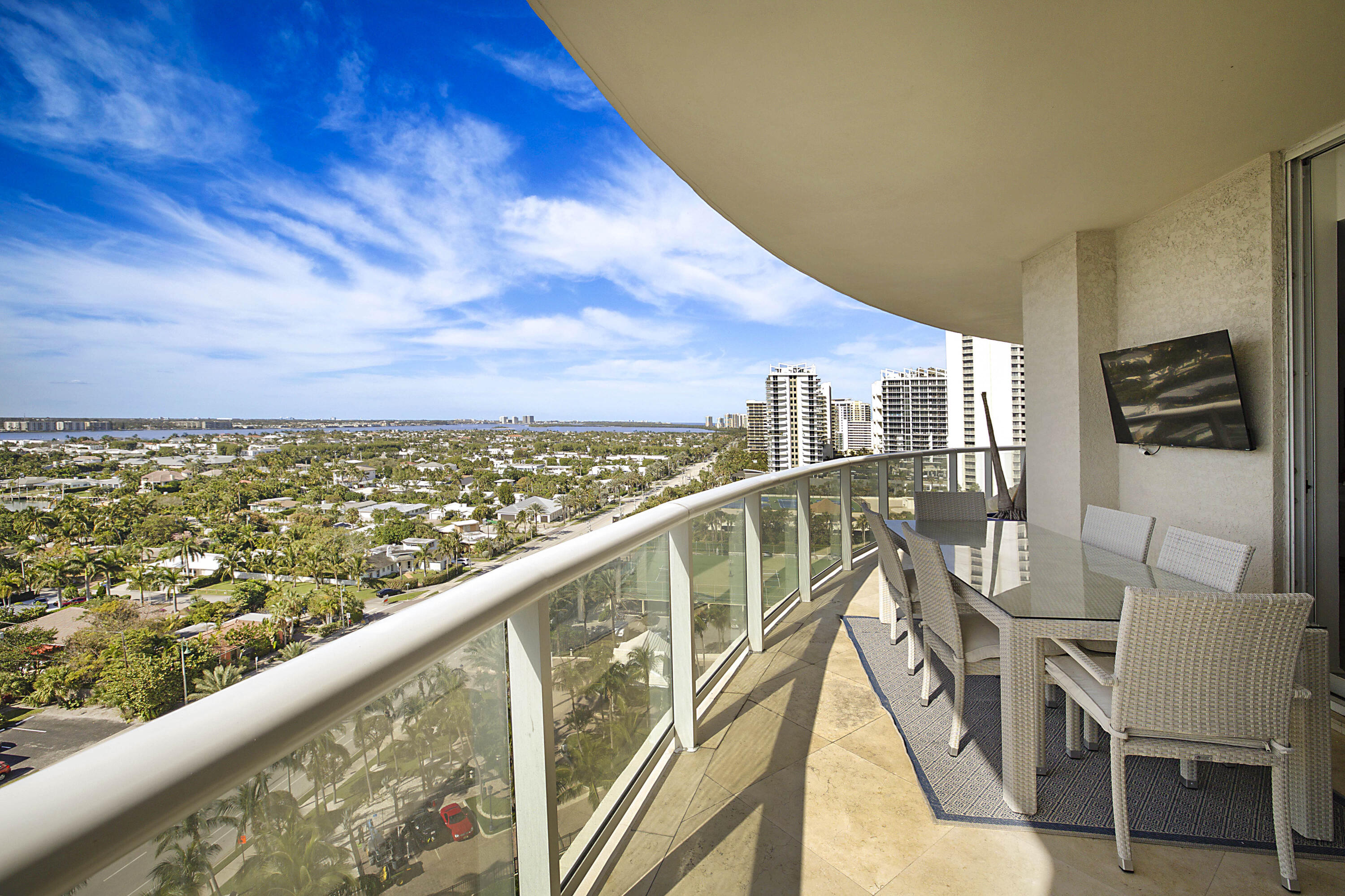 2700 N Ocean #1006b Riviera Beach, FL 33404