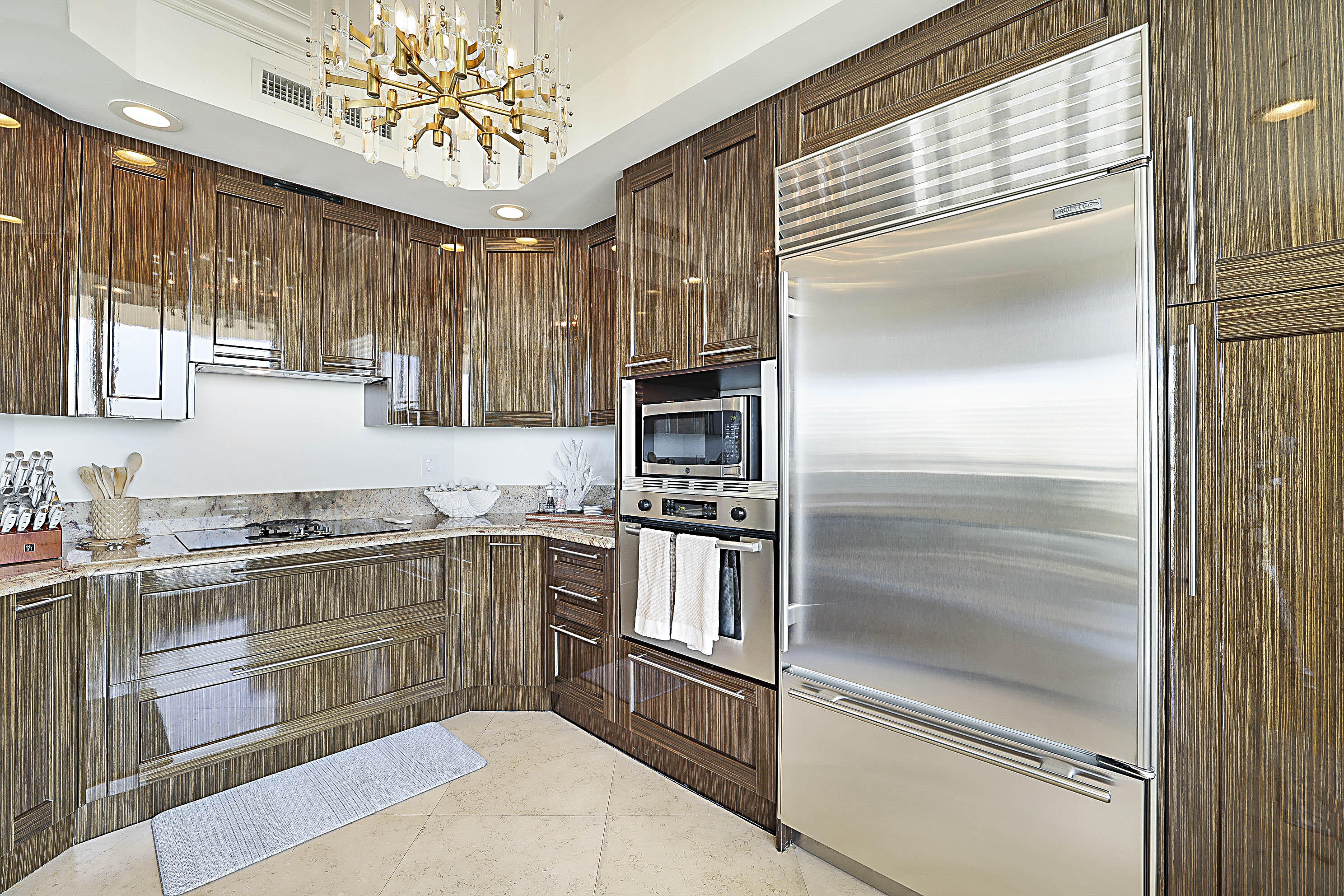 2700 N Ocean #1006b Riviera Beach, FL 33404