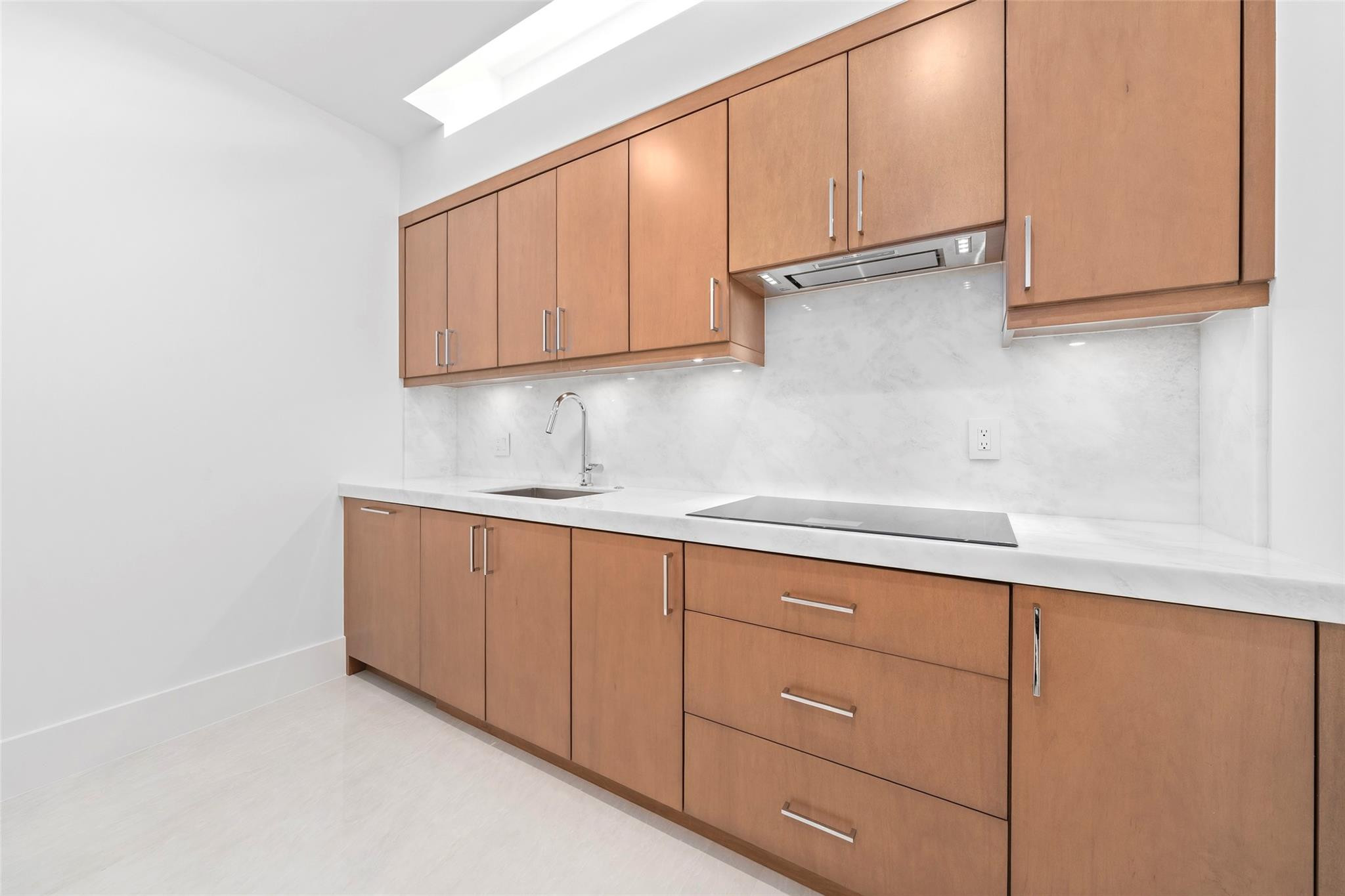 24 Fiesta Fort Lauderdale, FL 33301