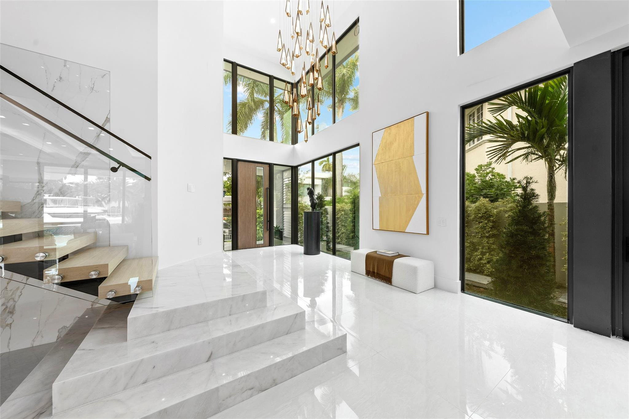 24 Fiesta Fort Lauderdale, FL 33301