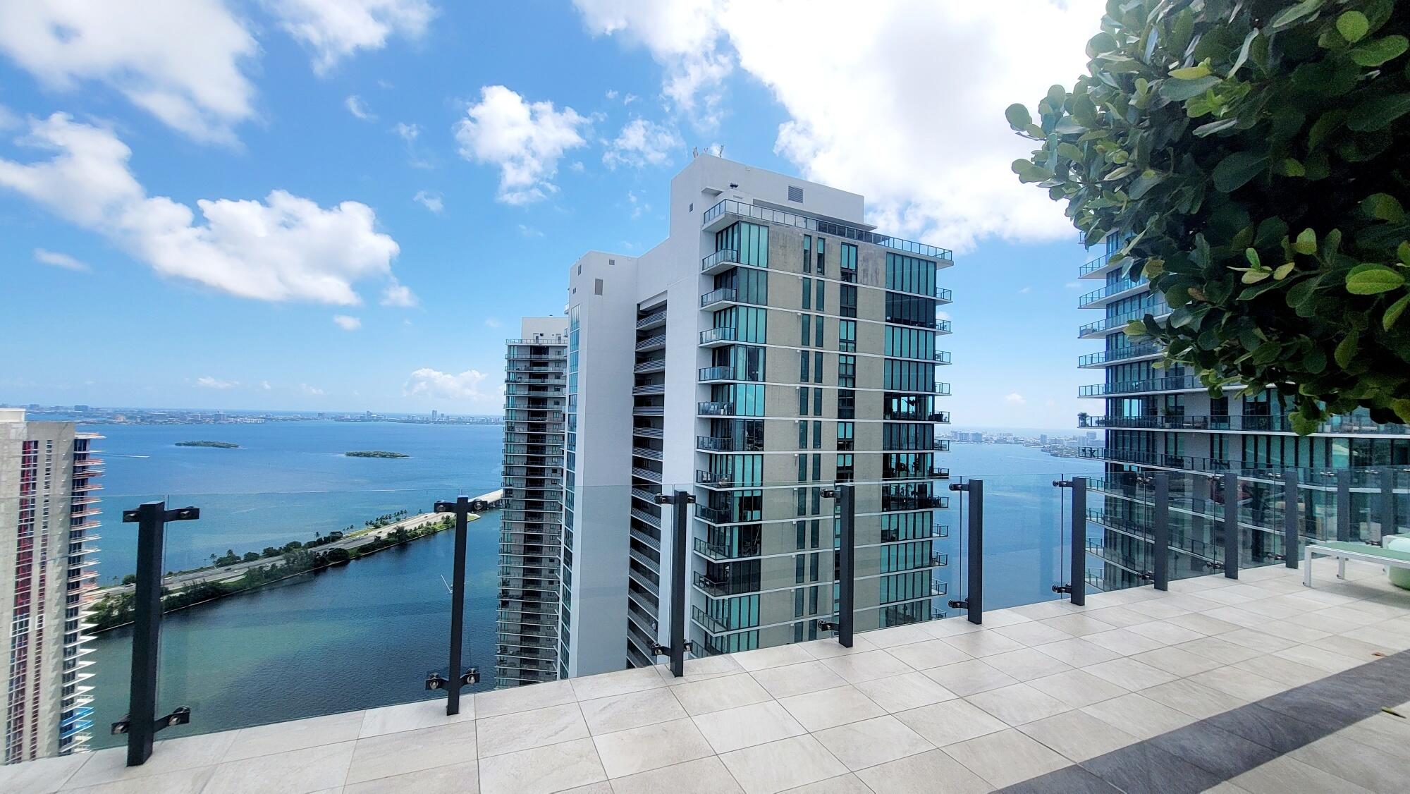 image Paraiso Bayviews52