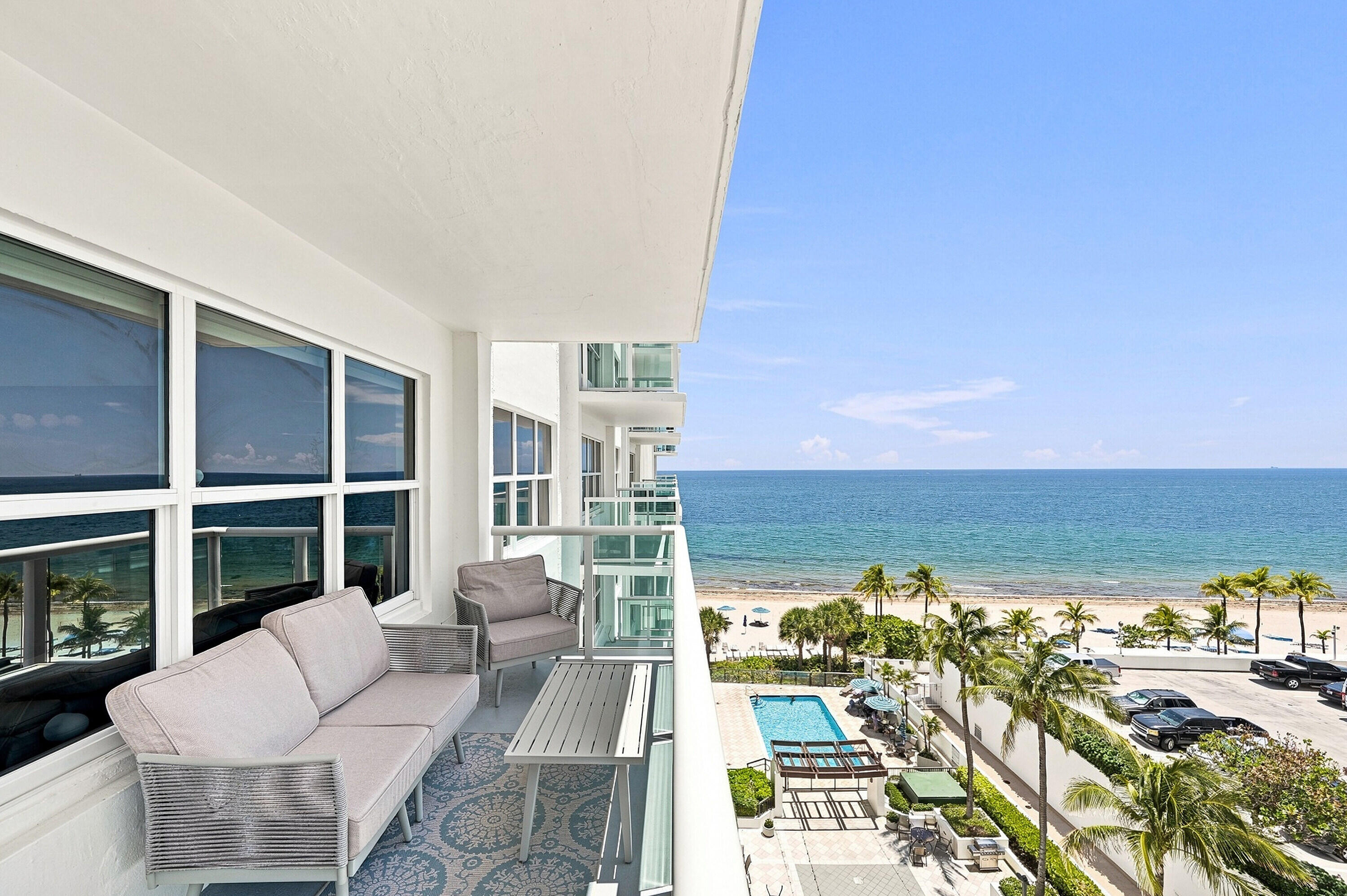 3550 Galt Ocean #704