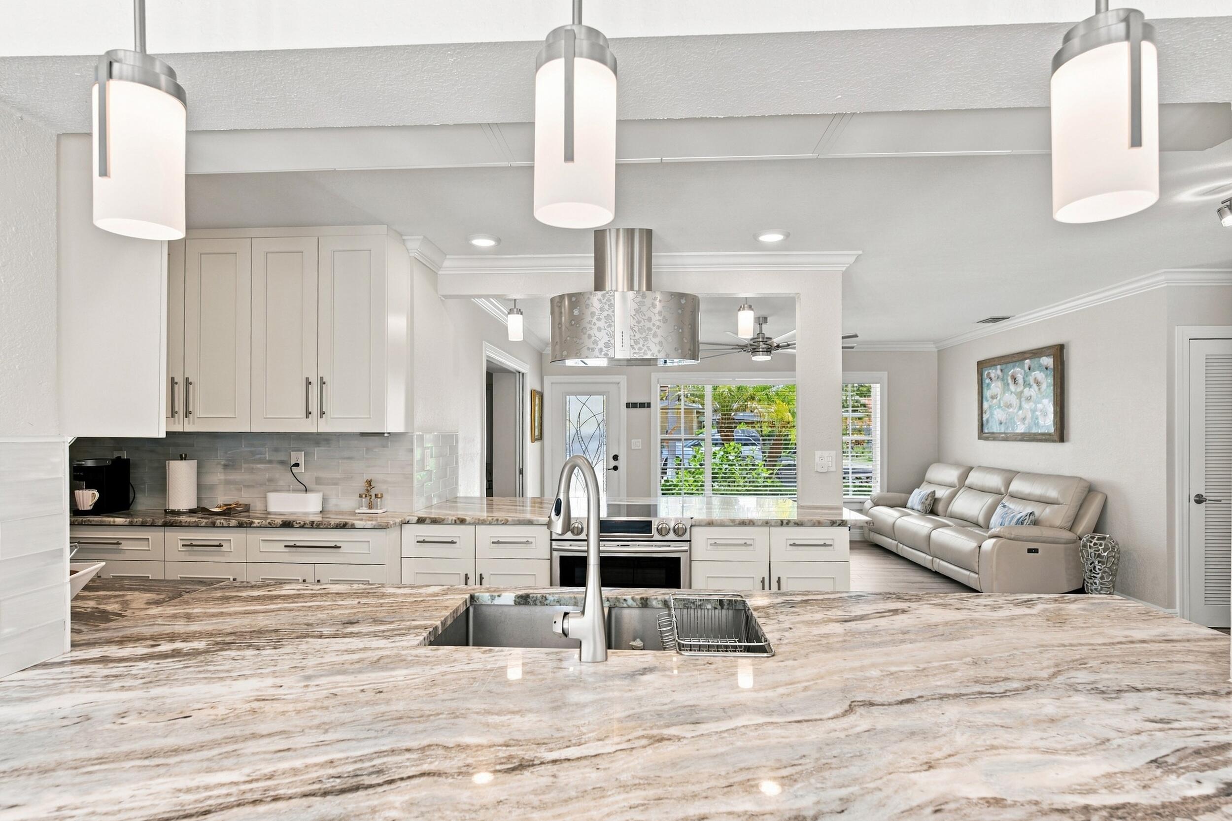 2511 NE 20th Lighthouse Point, FL 33064