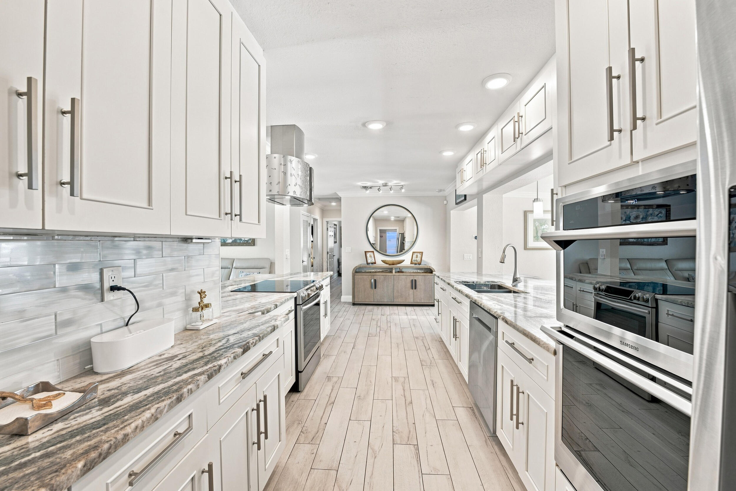 2511 NE 20th Lighthouse Point, FL 33064
