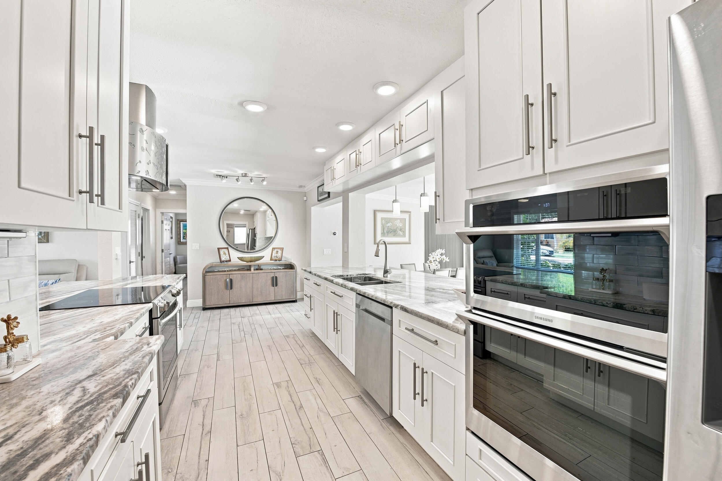 2511 NE 20th Lighthouse Point, FL 33064